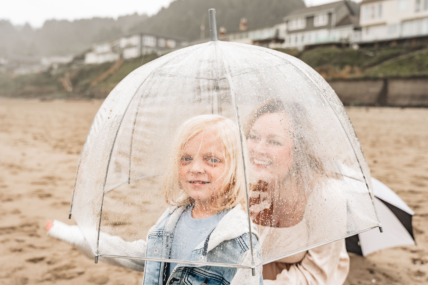 Family Photographer In Lincoln City Oregon 