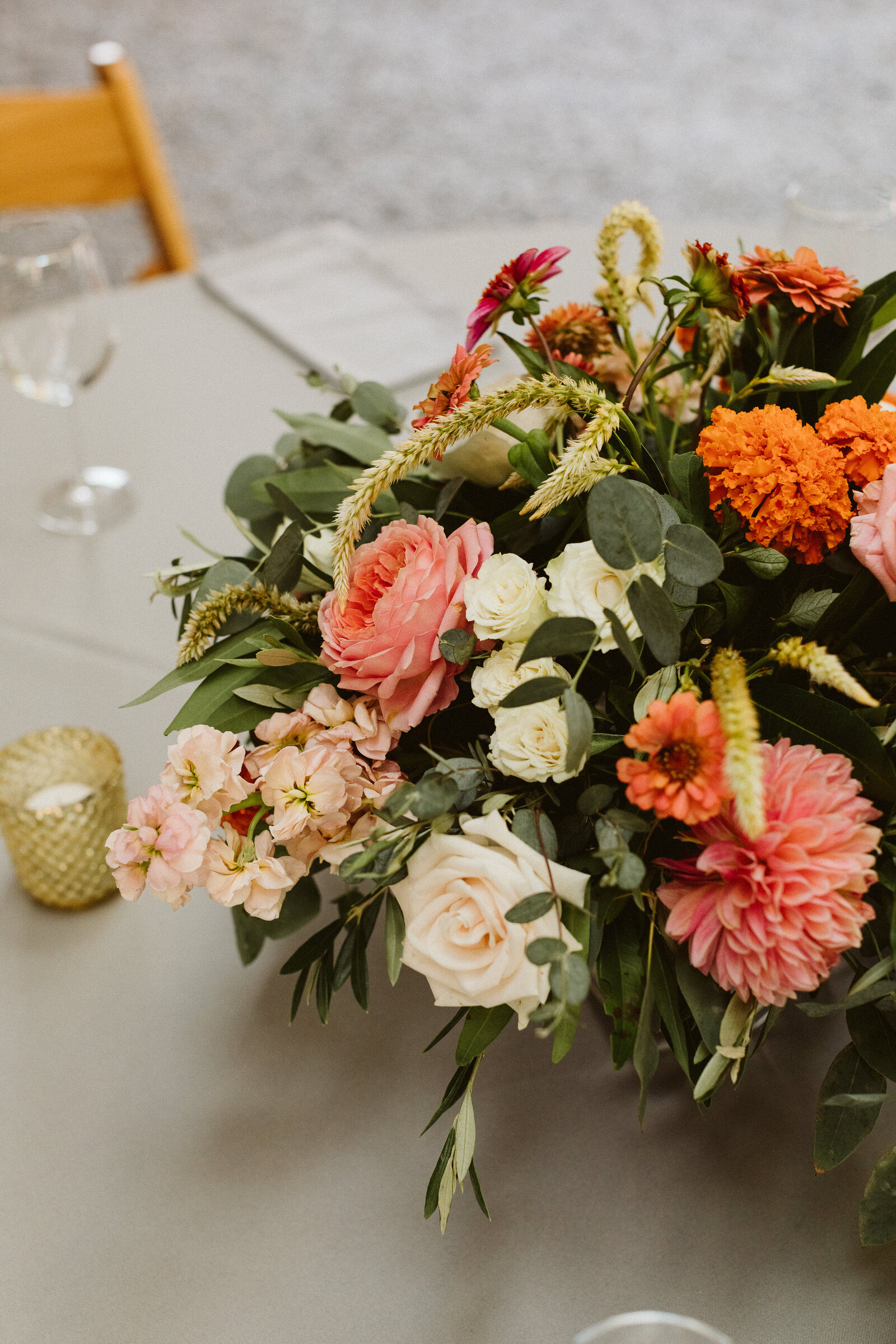 Zigbone-Farm-Retreat-Maryland-wedding-florist-Sweet-Blossoms-reception-Emily-Gude-Photography