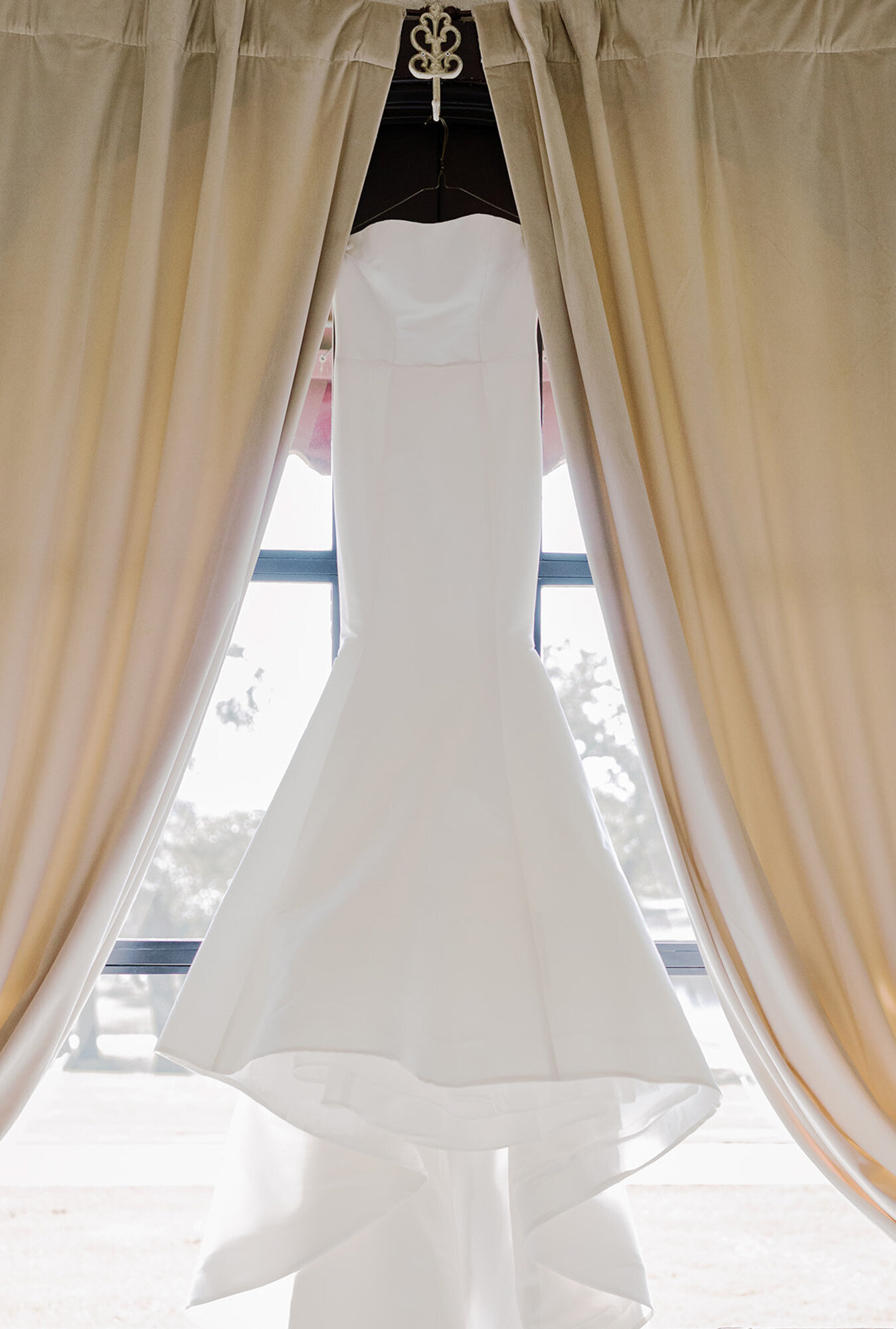Emily-and-Colton-2024-Ma-Maison-Wedding-Venue-in-Dripping-Springs-Texas-244