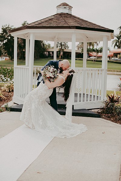 Florida-Wedding- Photographer- Waterview-weddingdress-Friedman (24)