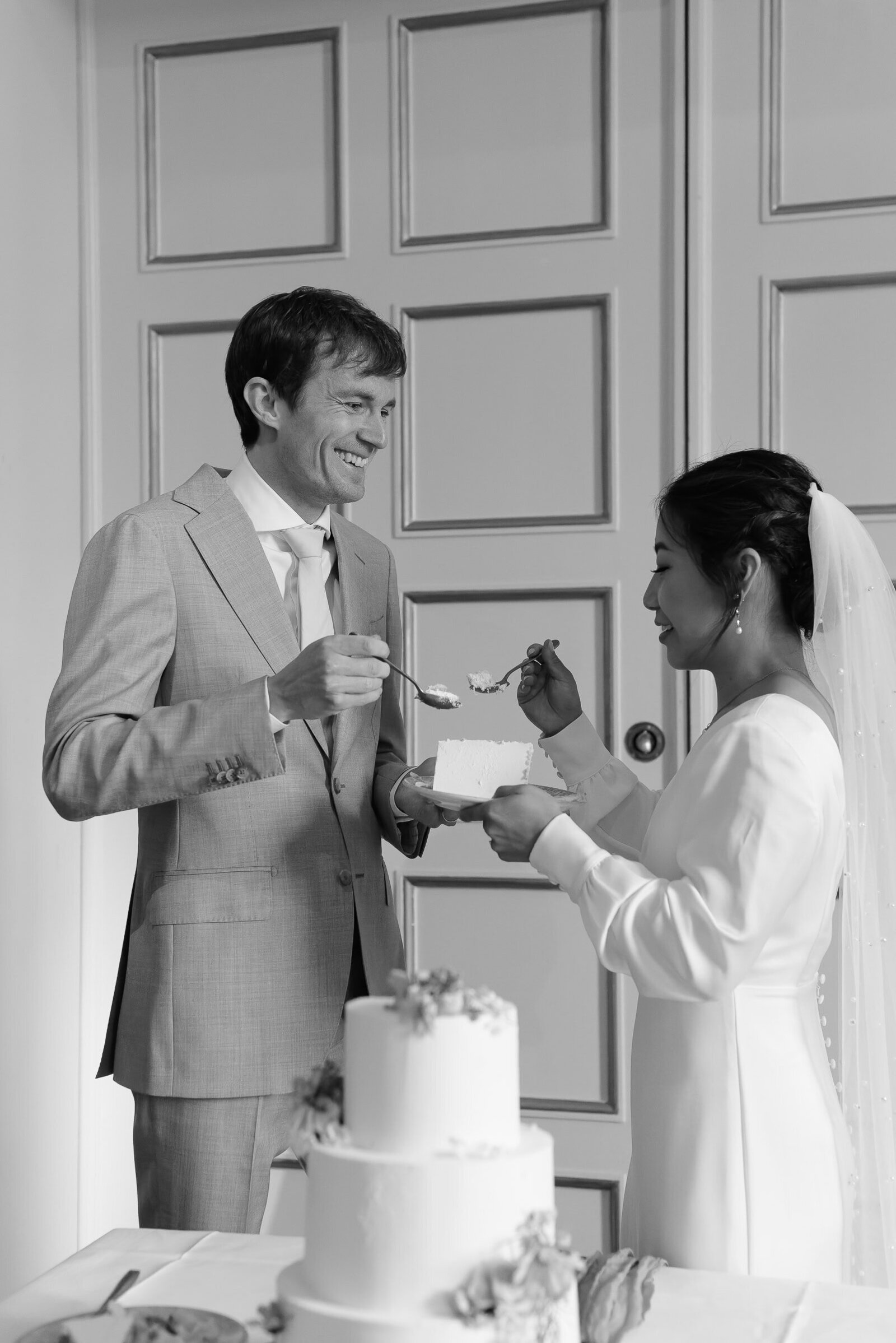 Destination Wedding Photographer Anna Lundgren in Stockholm Wedding at Nasby Slott in Stockholm Sweden_048