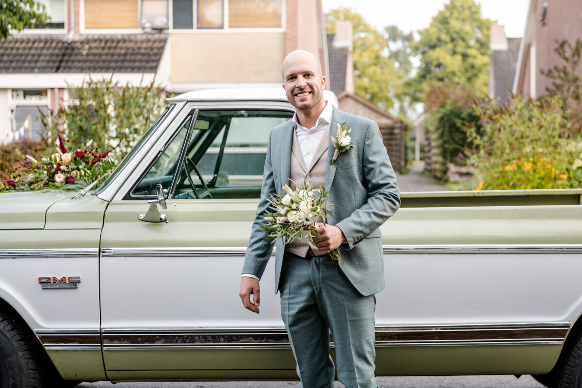 Country bruiloft, boerderij bruiloft, trouwen in Friesland, bruidsfotograaf, trouwfotograaf (26)