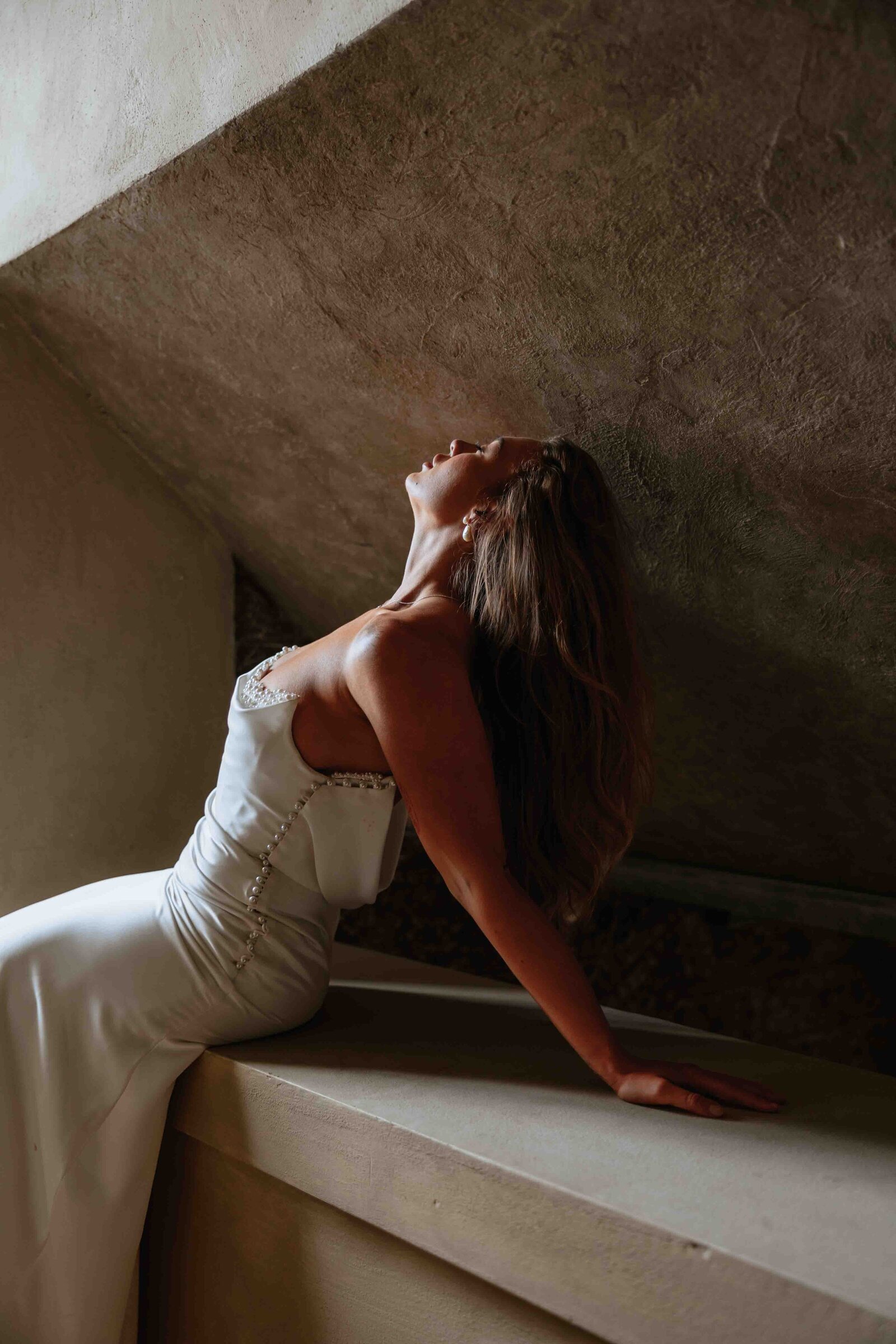 Spontane en stijlvolle bruidsfotografie door Melissa Boer, gespecialiseerd in tijdloze trouwfoto’s.
