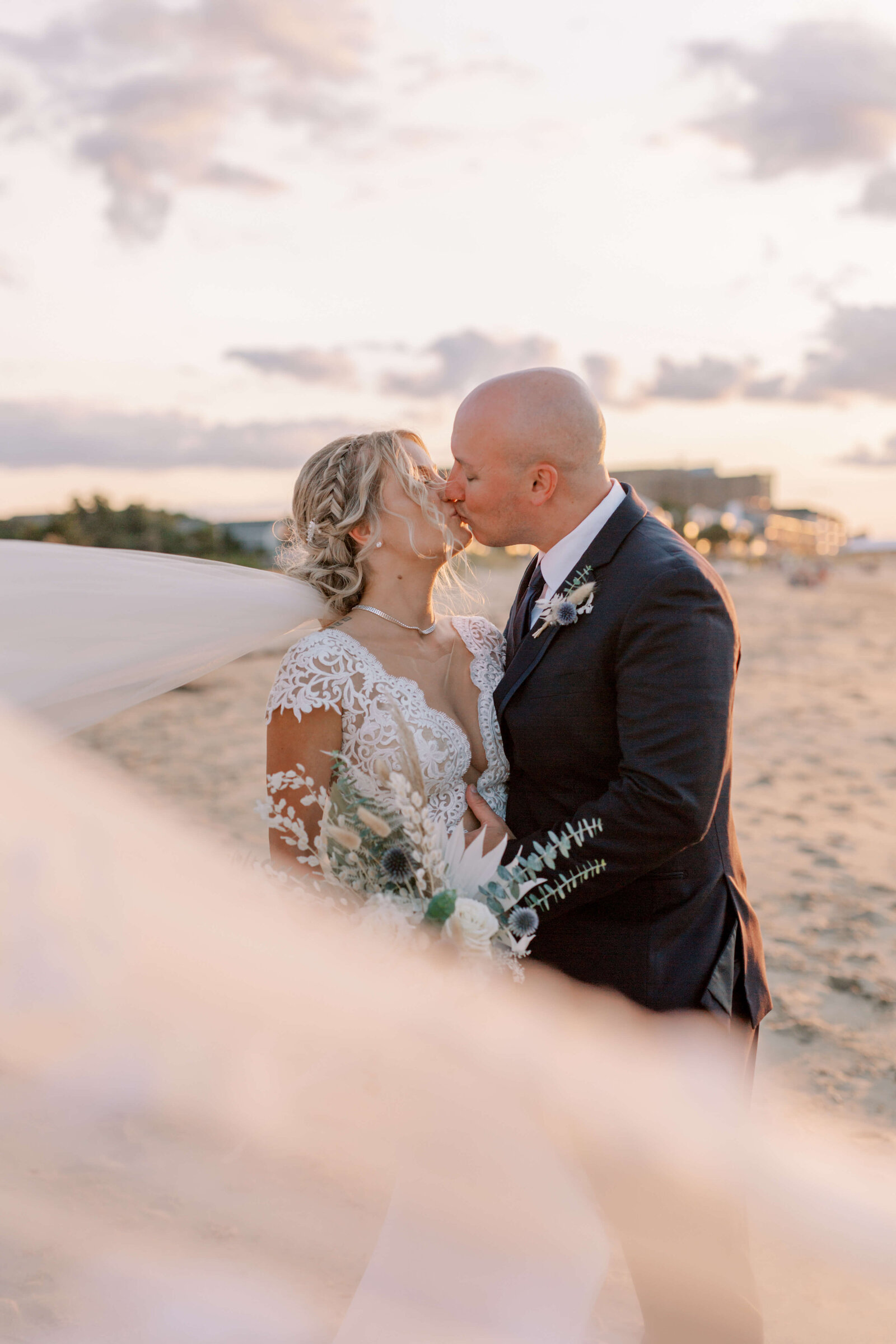 Delta-Bayfront-Suites-Virginia-Beach-Wedding-Planners-Sincerely-Jane-EventsMOP-67