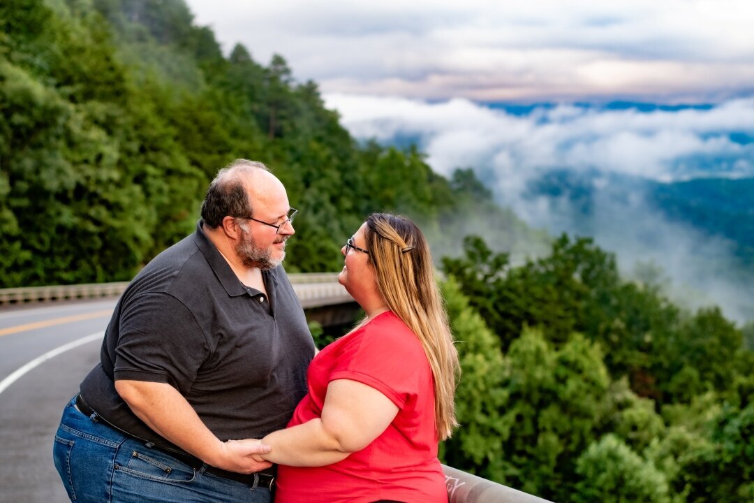 Smoky_Mountain_Couple_Photos