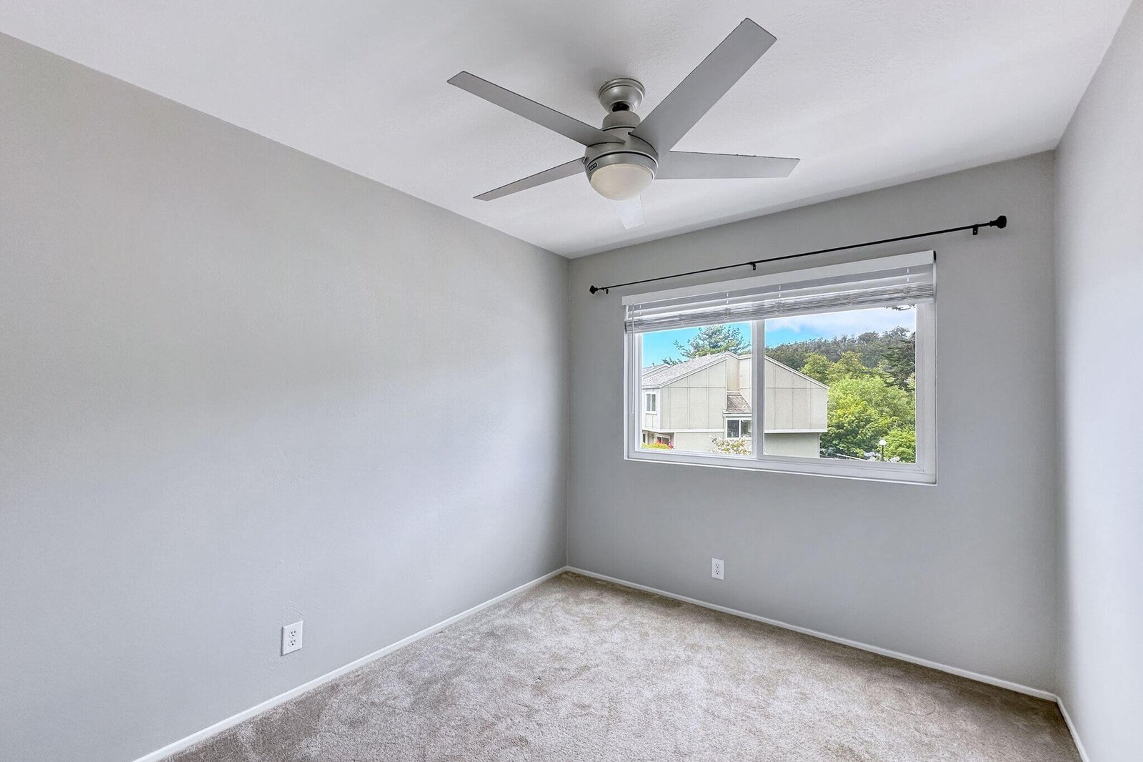 mls15_michael-jimenez-pacifica-real-estate-agent-homes-for-sale-bay-area-top-agent-bedroom-1
