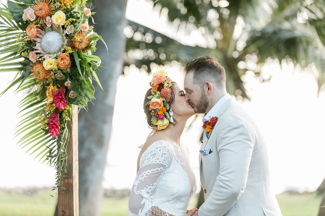 W0518_Dugan_Olowalu-Plantation_Maui-Wedding-Photographer_Caitlin-Cathey-Photo_1873