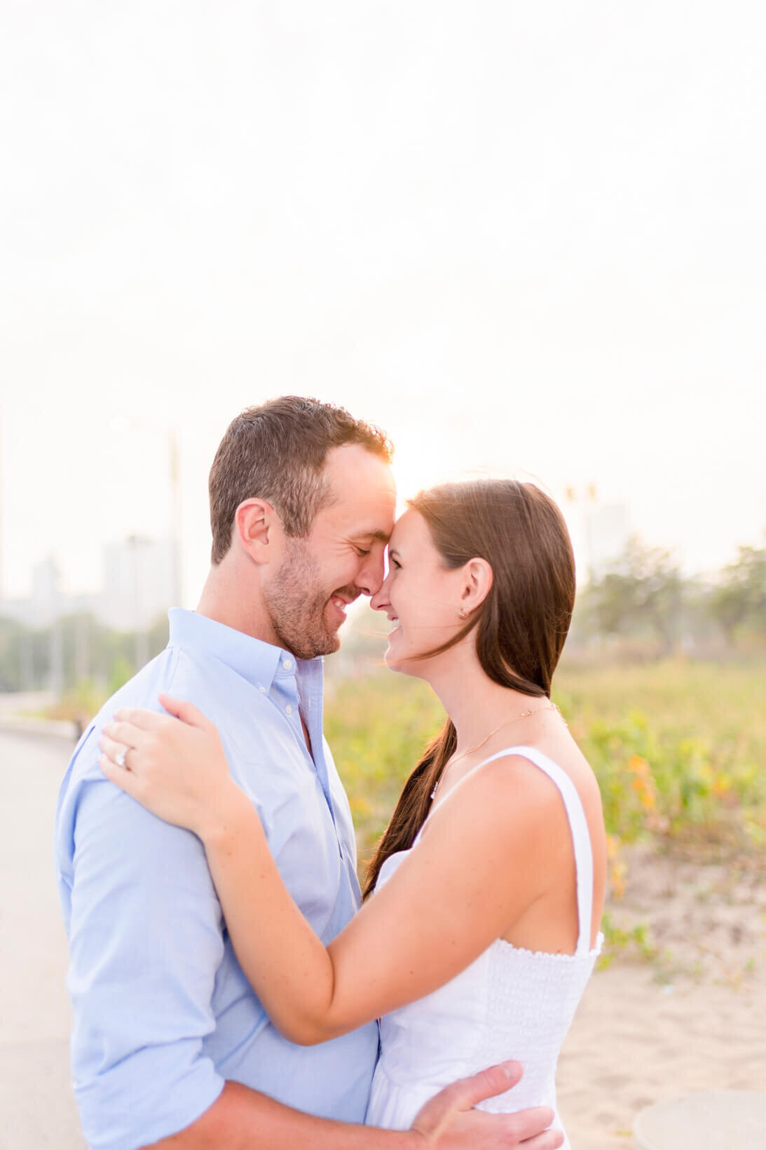 Downtown-Chicago-Engagement-Photos-78