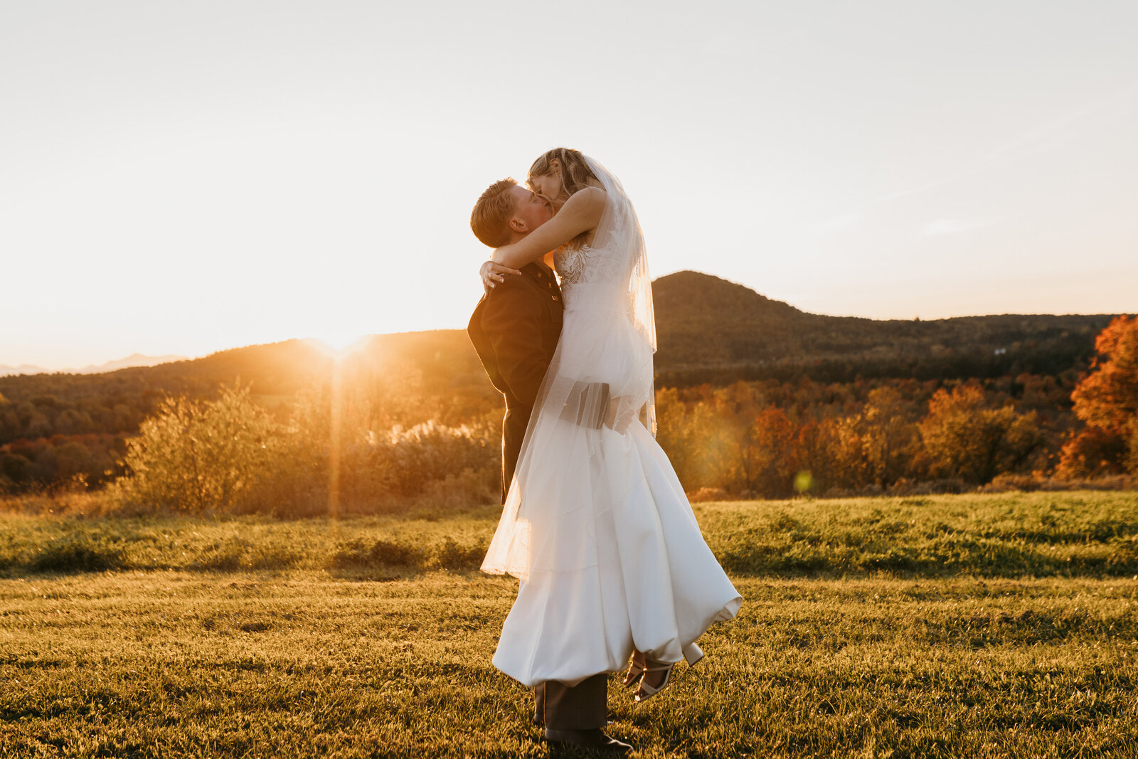 Golden Hour Colorado Wedding Photos