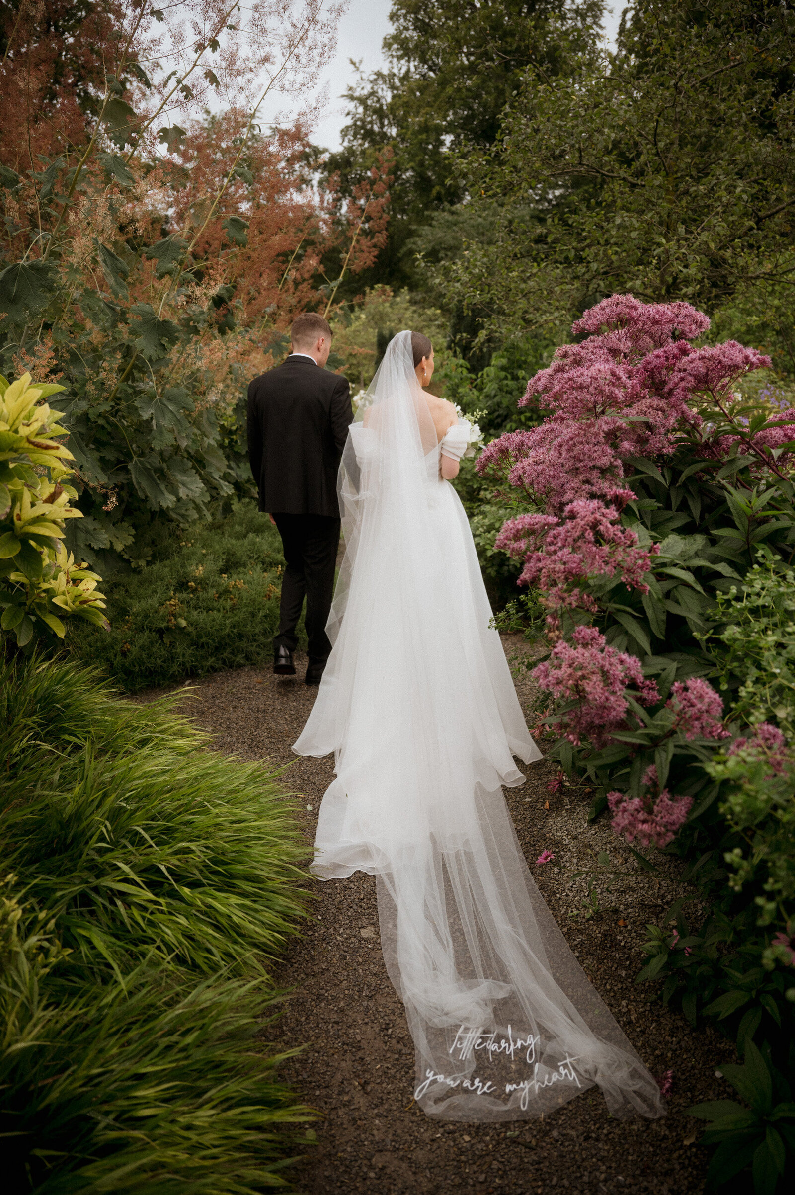 Surrey Wedding Photos-201