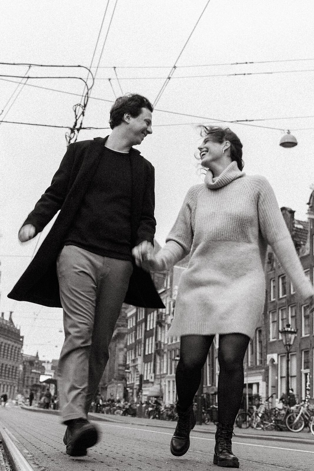 Get-framed-photography-couple-21