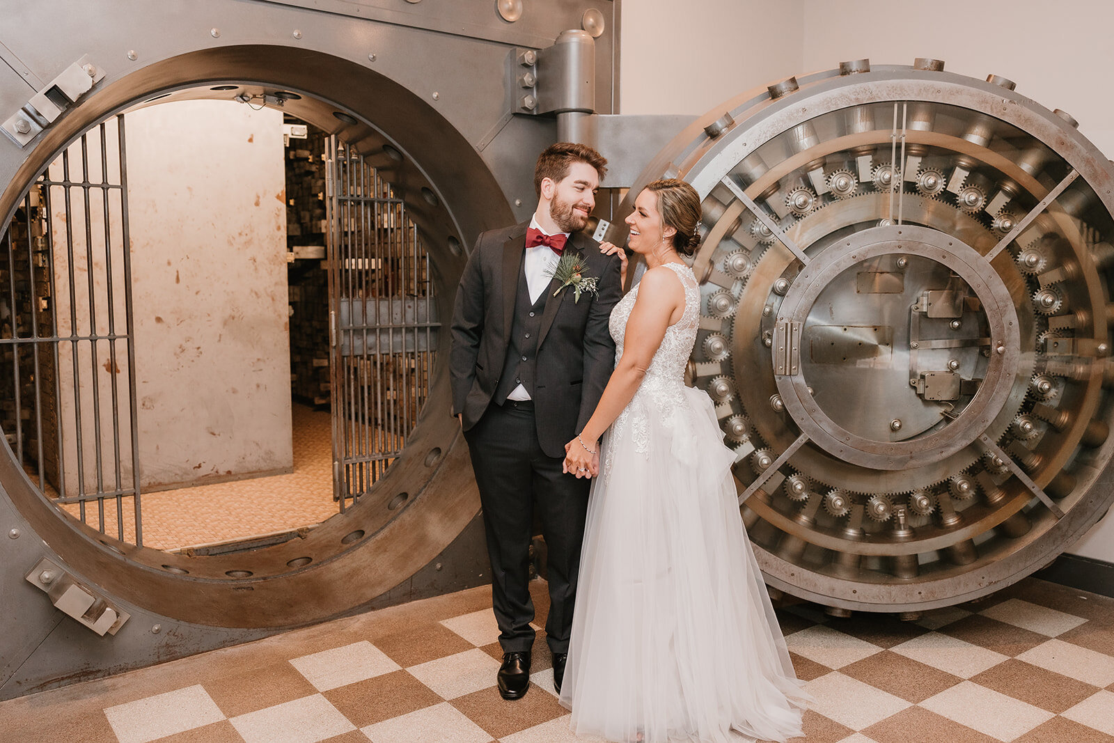 Hanna&Ryanr-MKP-MichiganWeddingPhotographer-368