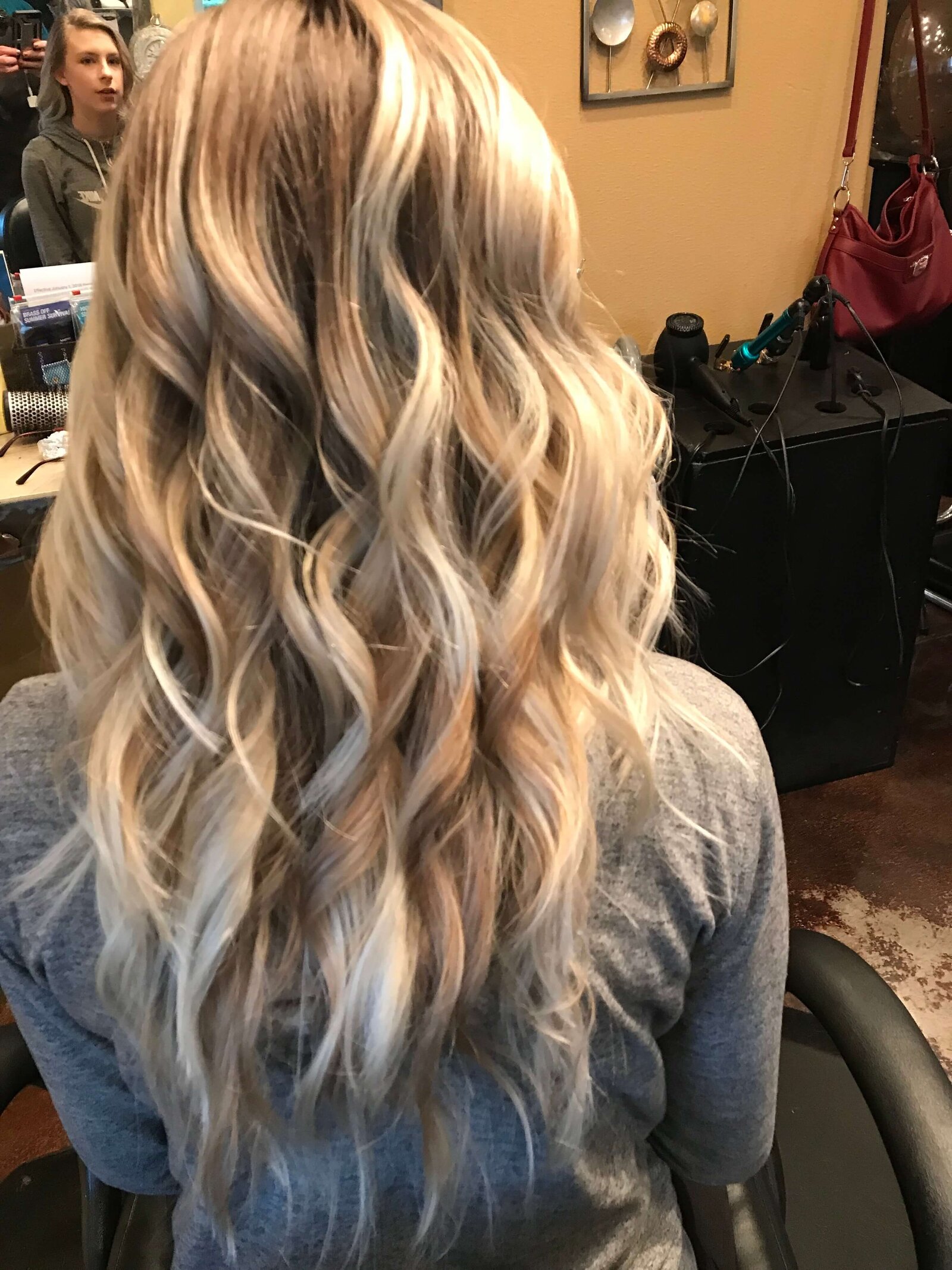 Karinda-Blum-Hairstylist-Maven-Grace-Salon-McMinnville-5