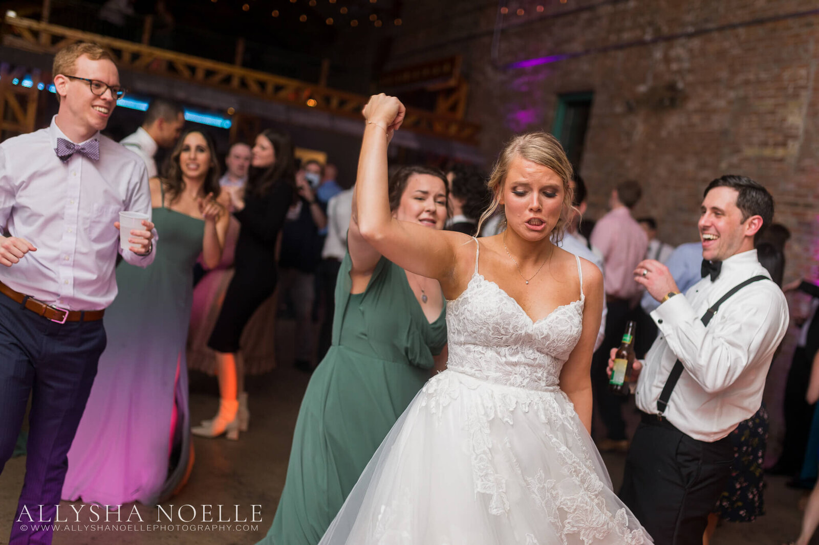 Wedding-at-The-Factory-on-Barclay-in-Milwaukee-1284