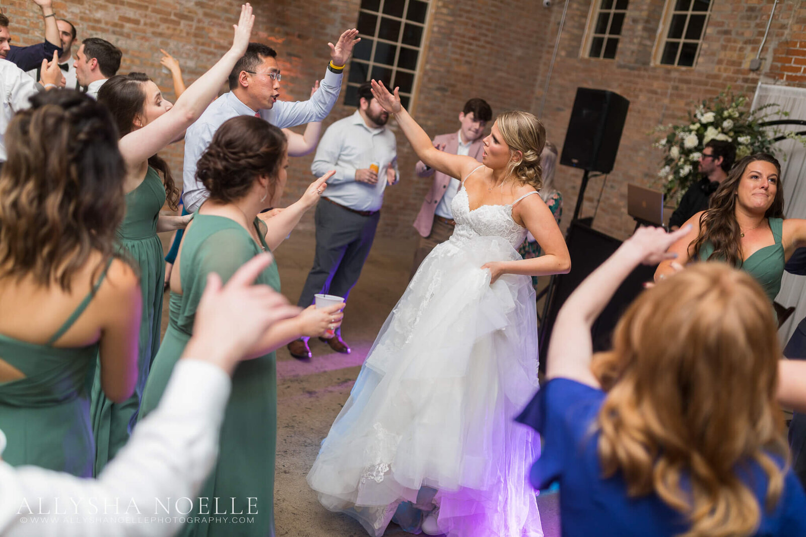 Wedding-at-The-Factory-on-Barclay-in-Milwaukee-1267