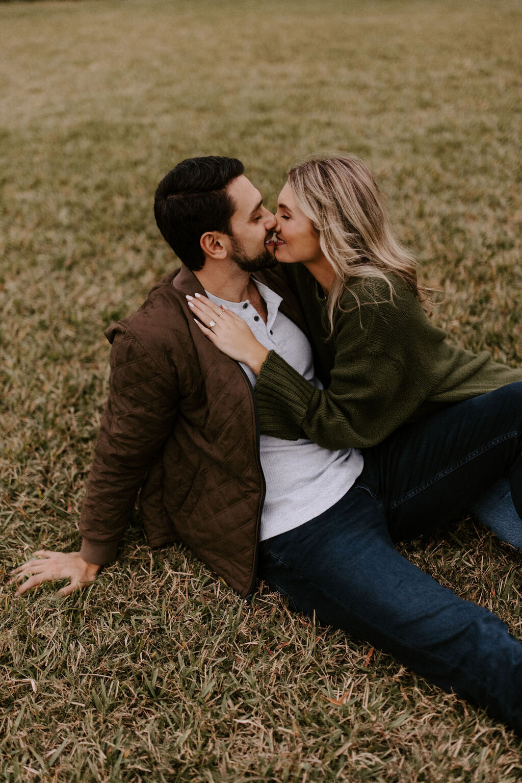 Florida Engagement Photos - Couple Kissing