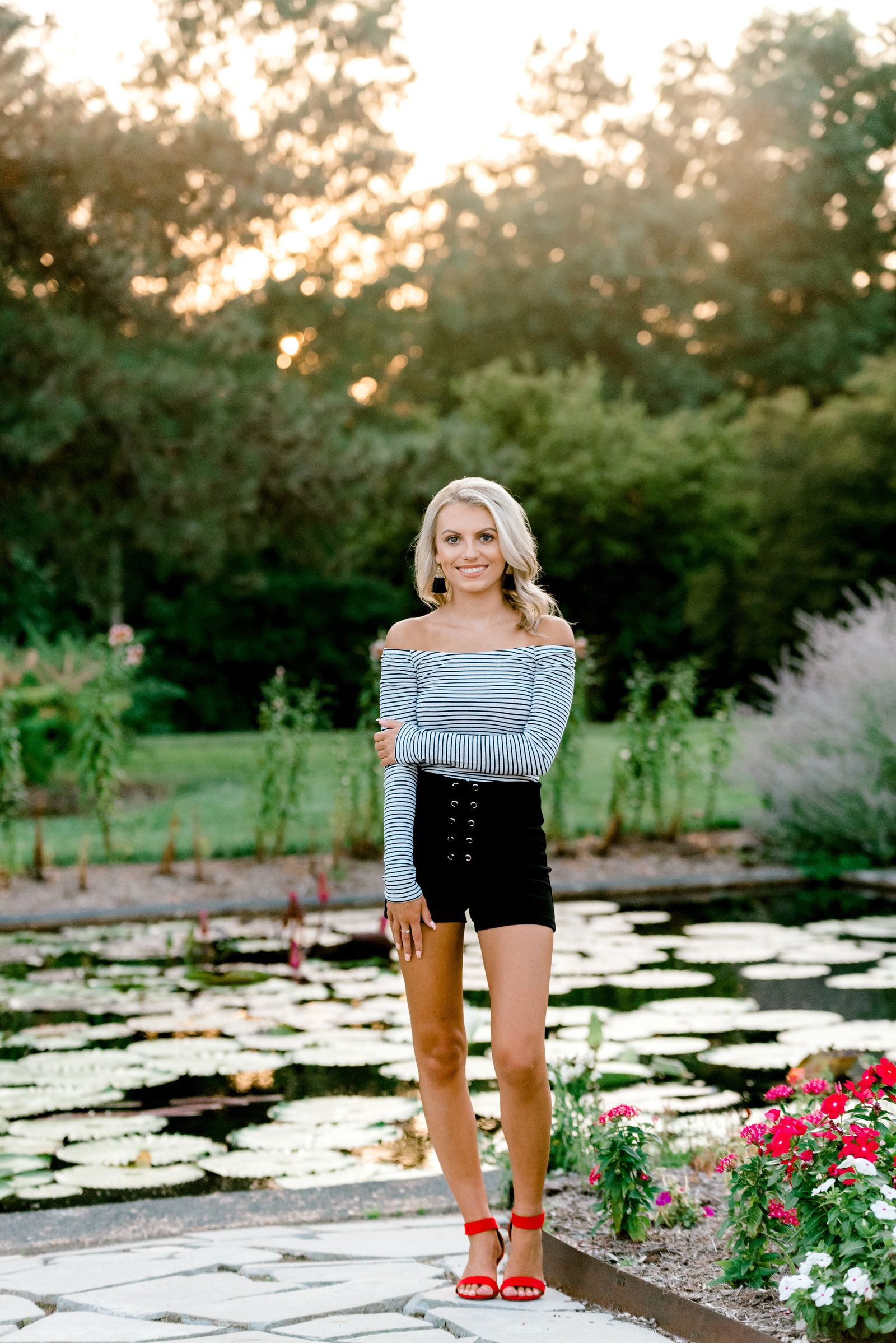 Senior picture with lily pads