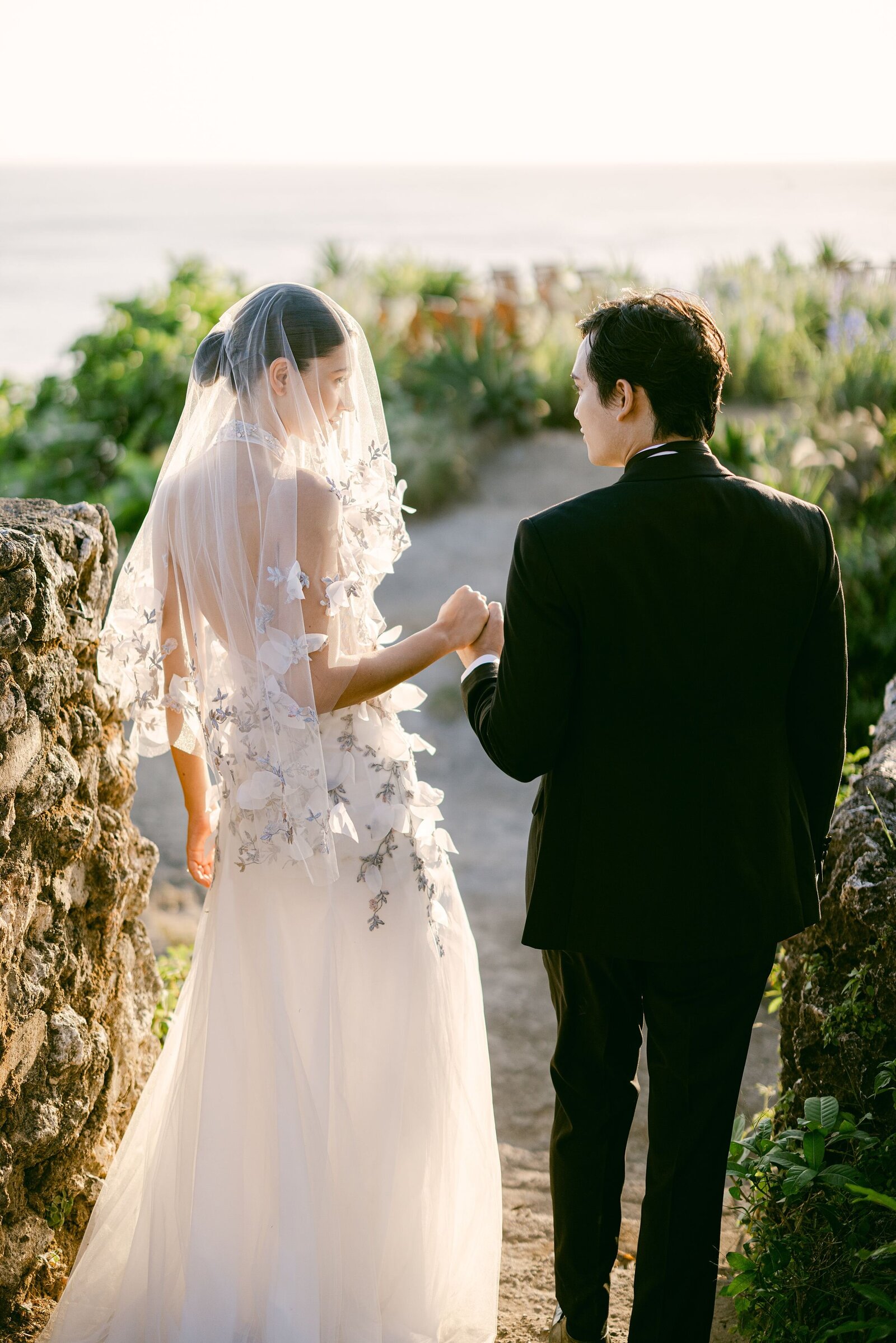 416Bali Bright Balangan Cliff Wedding Photography