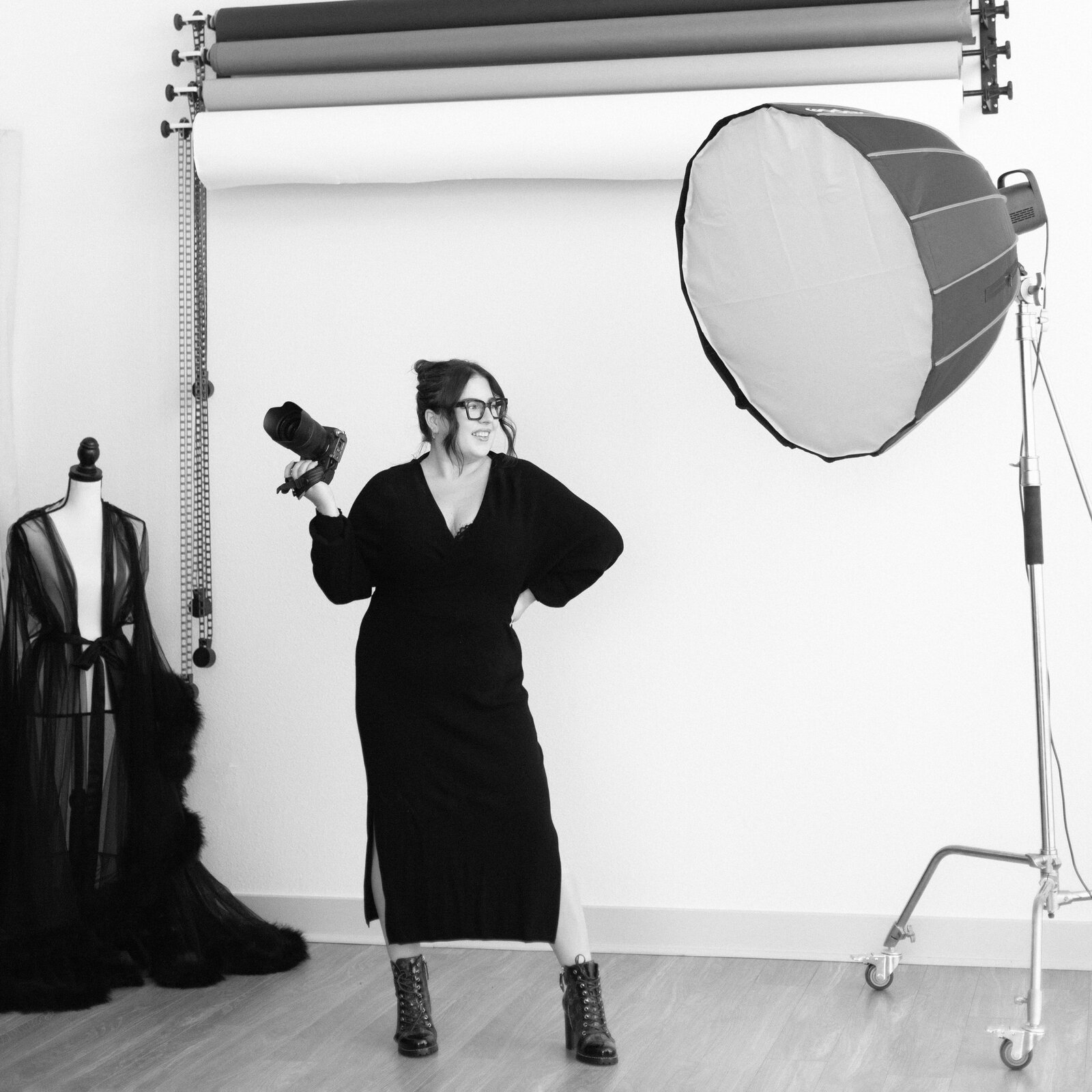 best San Diego booudoir photographer studio