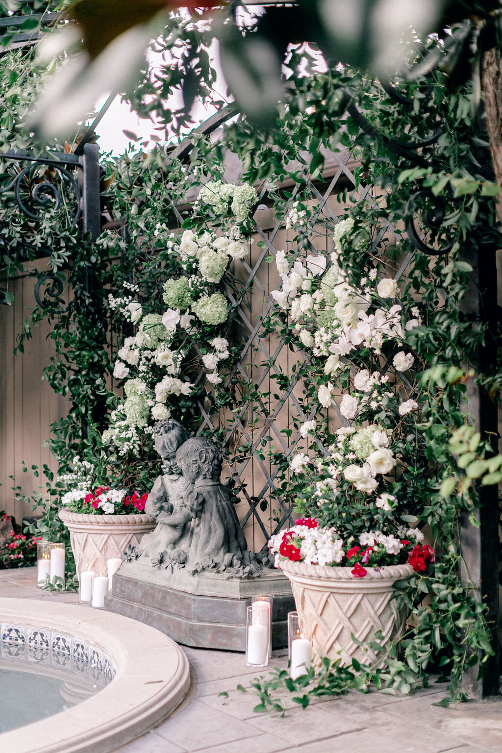 max-owens-design-at-home-floral-arrangements-13-garden-trellis