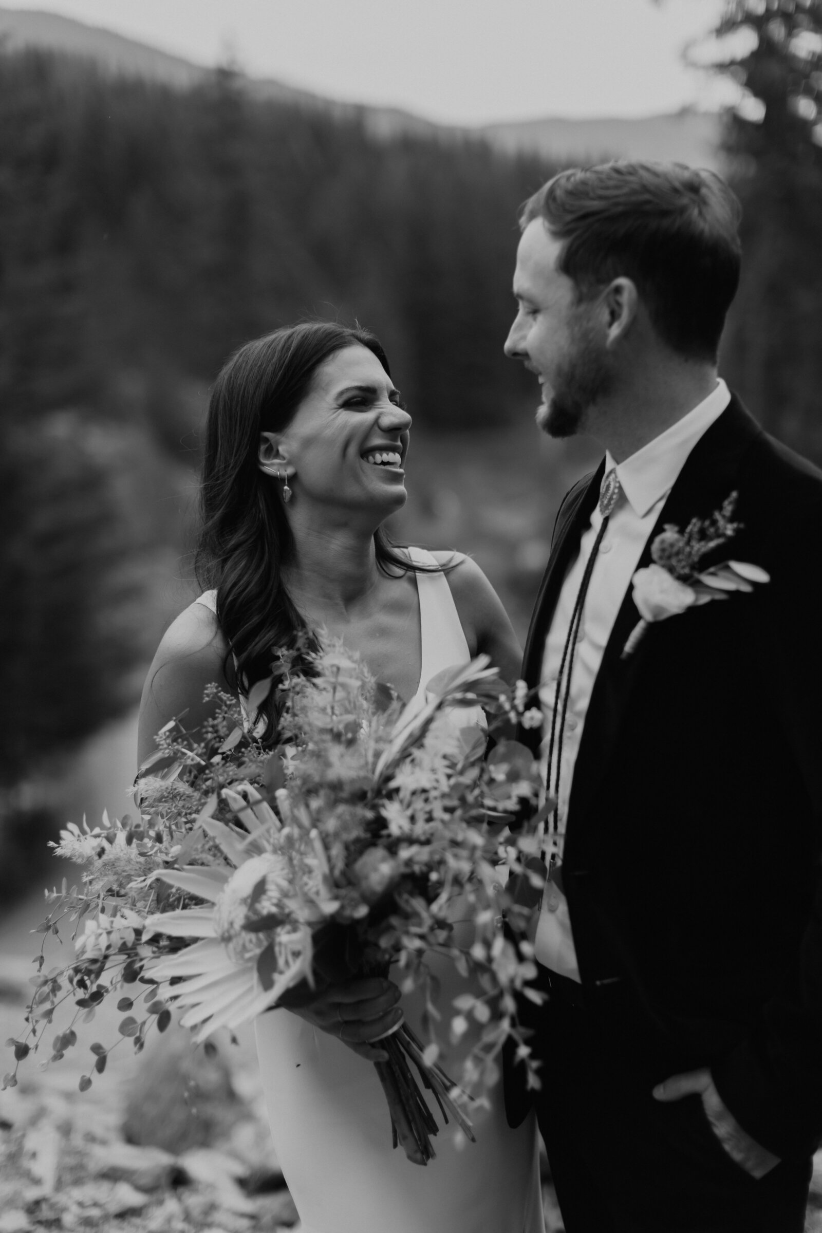 MeghanHemstra-Nita-Lake-Lodge-Wedding-Photos-9