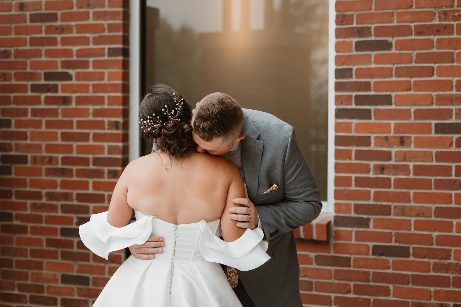 Ashley-Ridge-Wedgewood-Wedding-Littleton-Colorado-Wedding-Photos-10