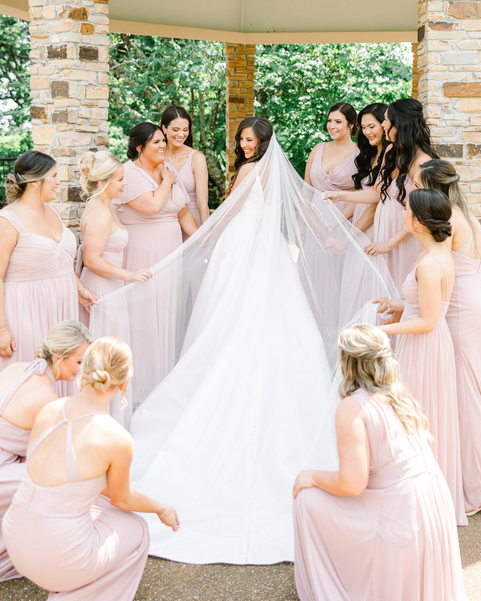 sarah-kate-thomas-wedding-party-abby-bell-photography-alabama