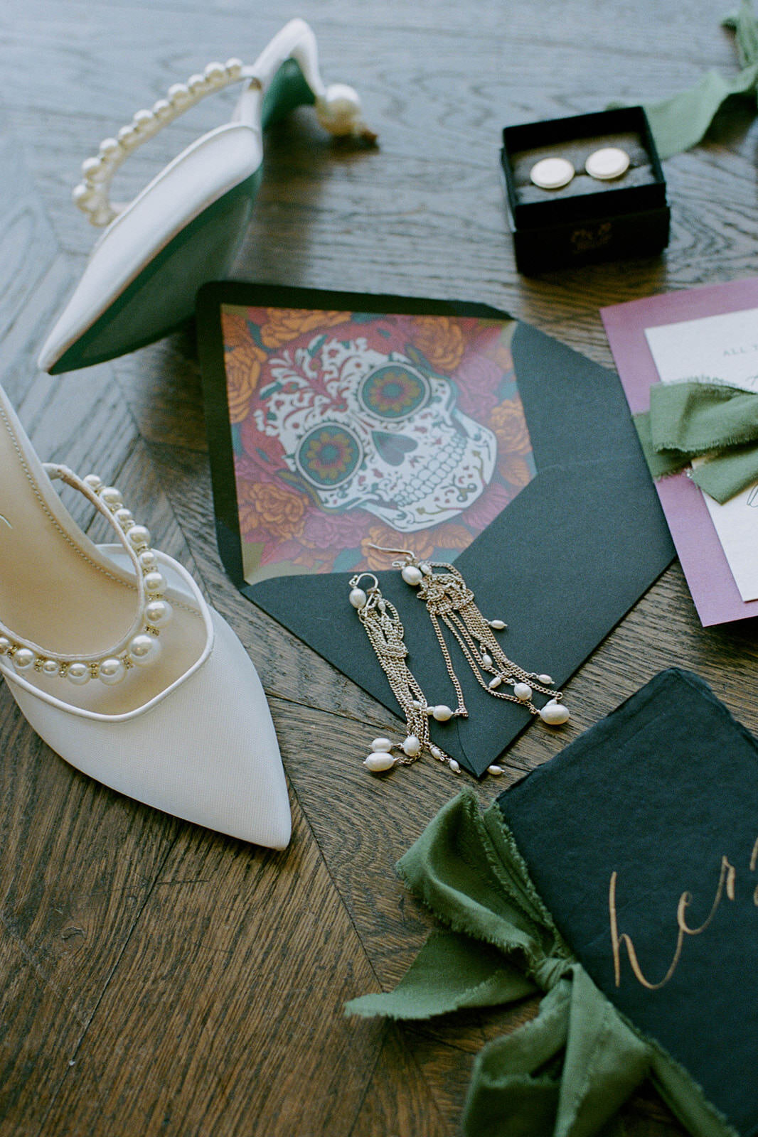 Gothic-Disco-Floral-Wedding29