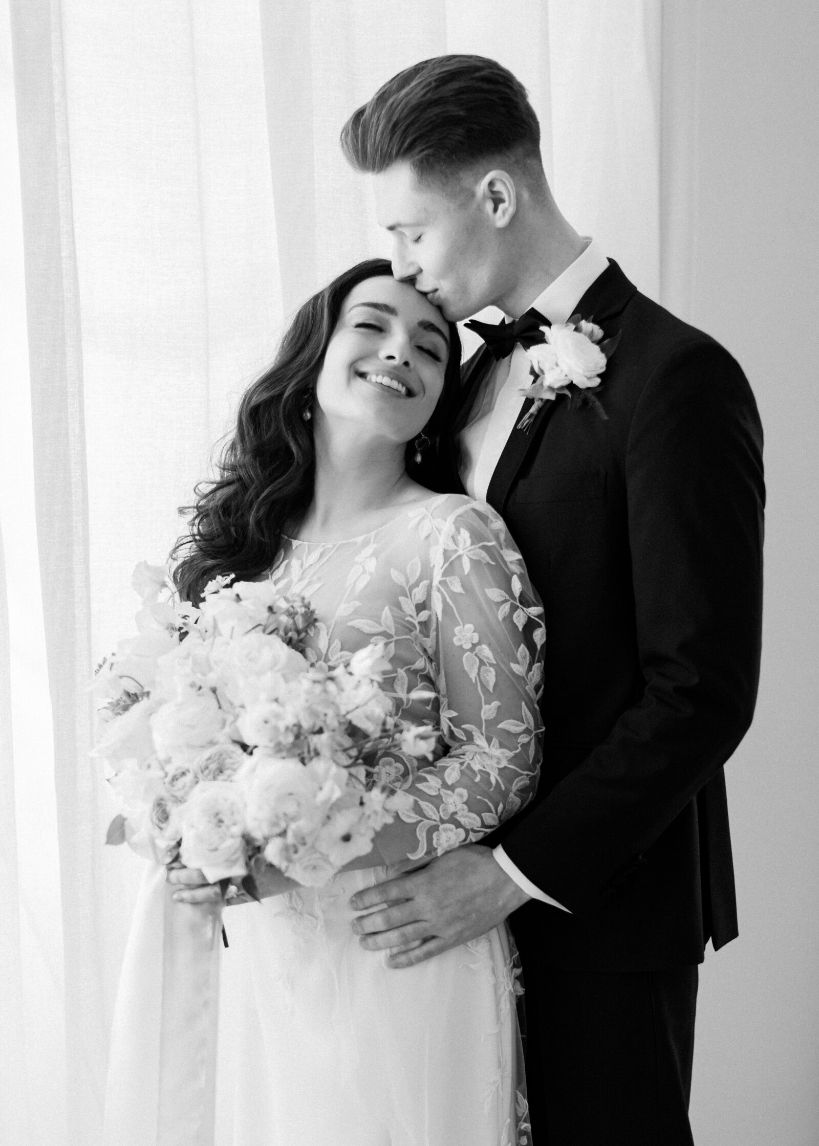 Editorial-Wedding-Photographer-Brympton-House