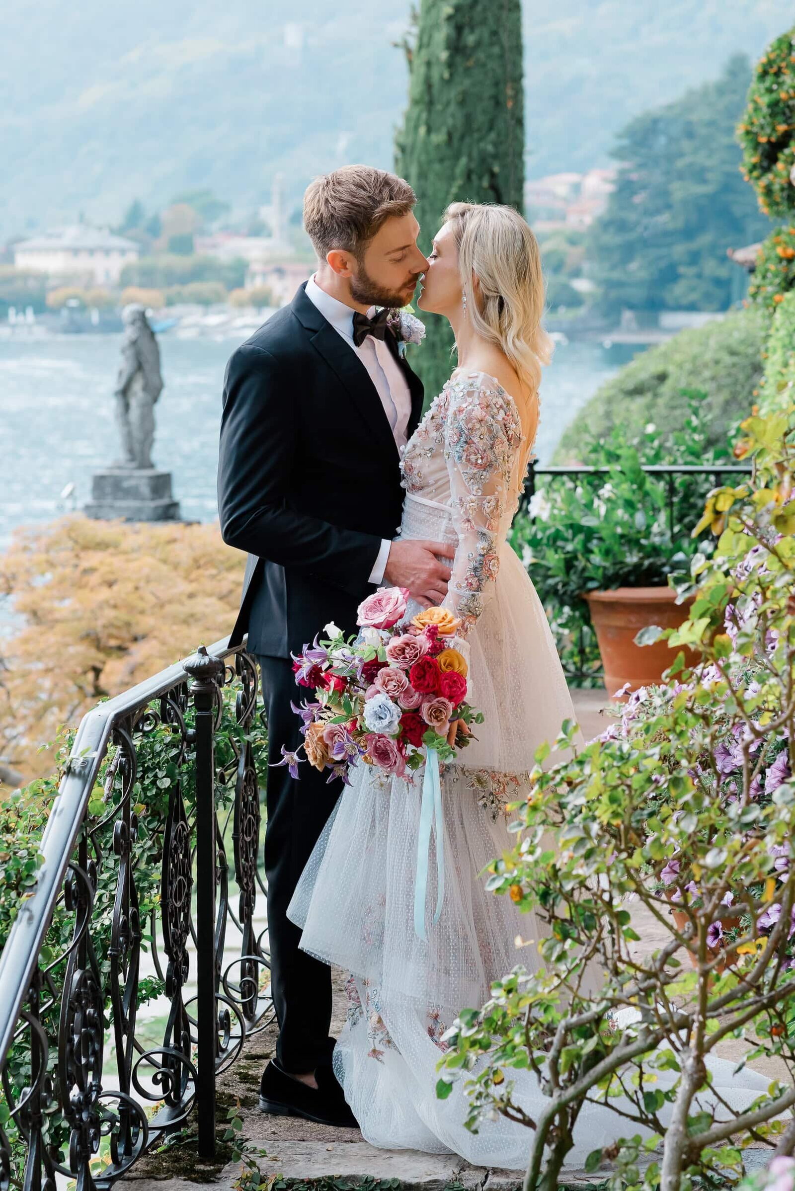 Destination Wedding Photographer Anna Lundgren in Stockholm Wedding in Lake Como at Villa La Cassinella_005