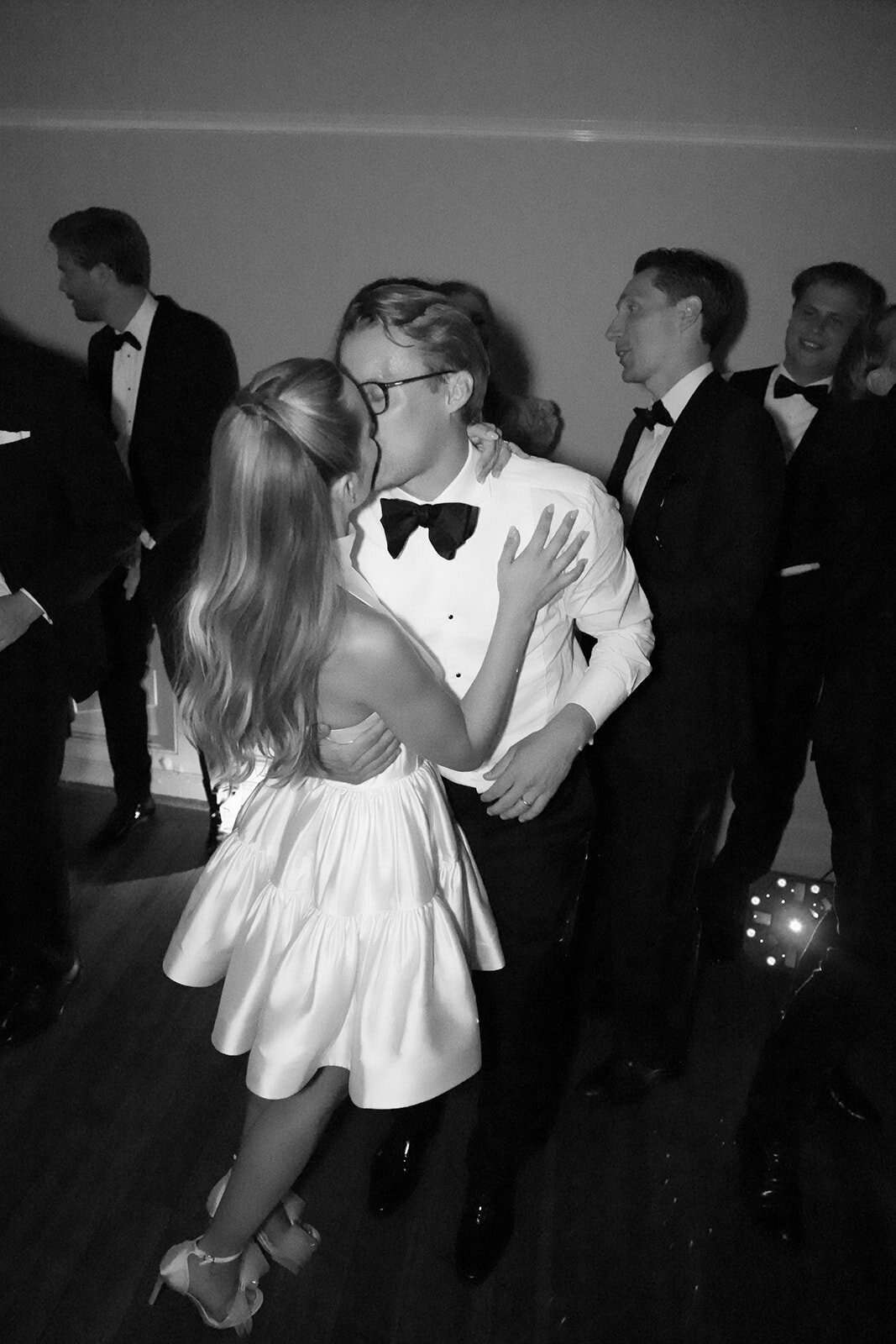 Destination Wedding Photographer in Stockholm Anna Lundgren Ingrid and Gustav Wedding at Ranas Slott in Roslagen Stockholm Sweden_050