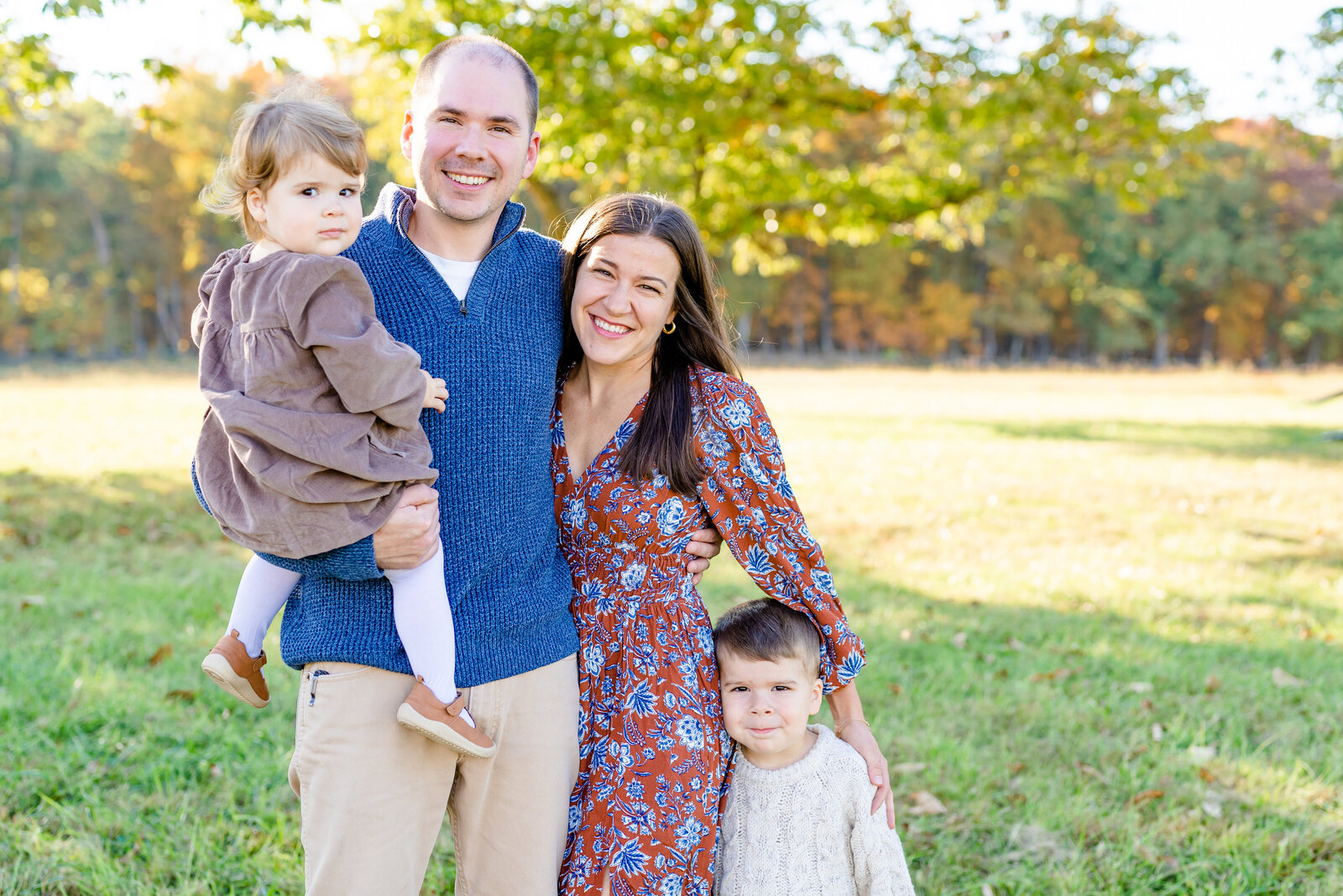 Light and Airy Fall Family Session at the Manassas Battlefield -Megan Hollada Photography - Northern Virginia Family Photographer