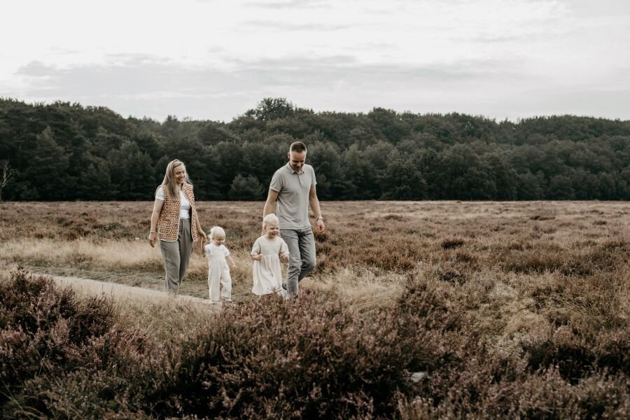 Fotoshoot met gezin op Ginkelse Heide in Ede