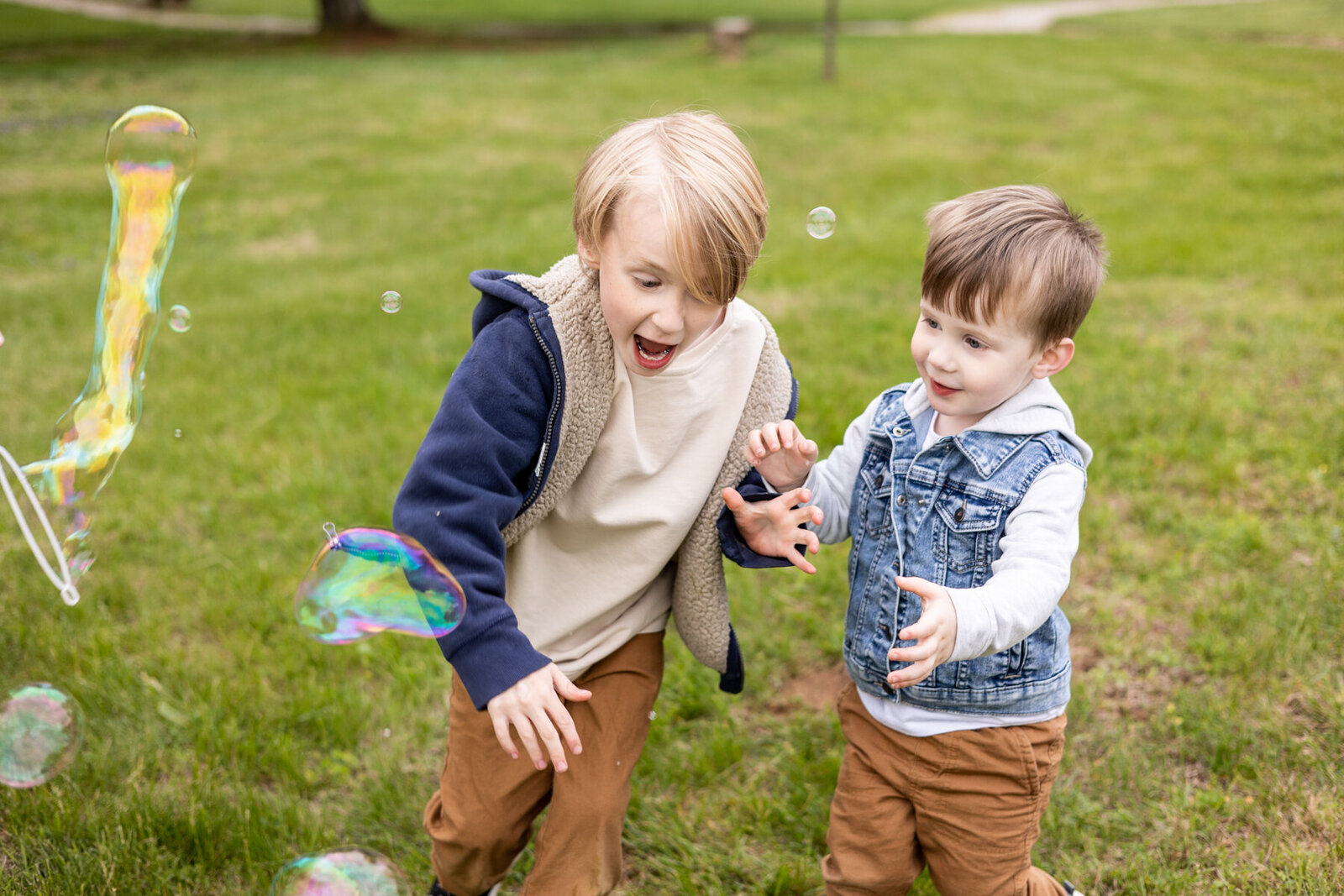 Outdoor-family-photography-session-Georgetown-KY-photographer-2