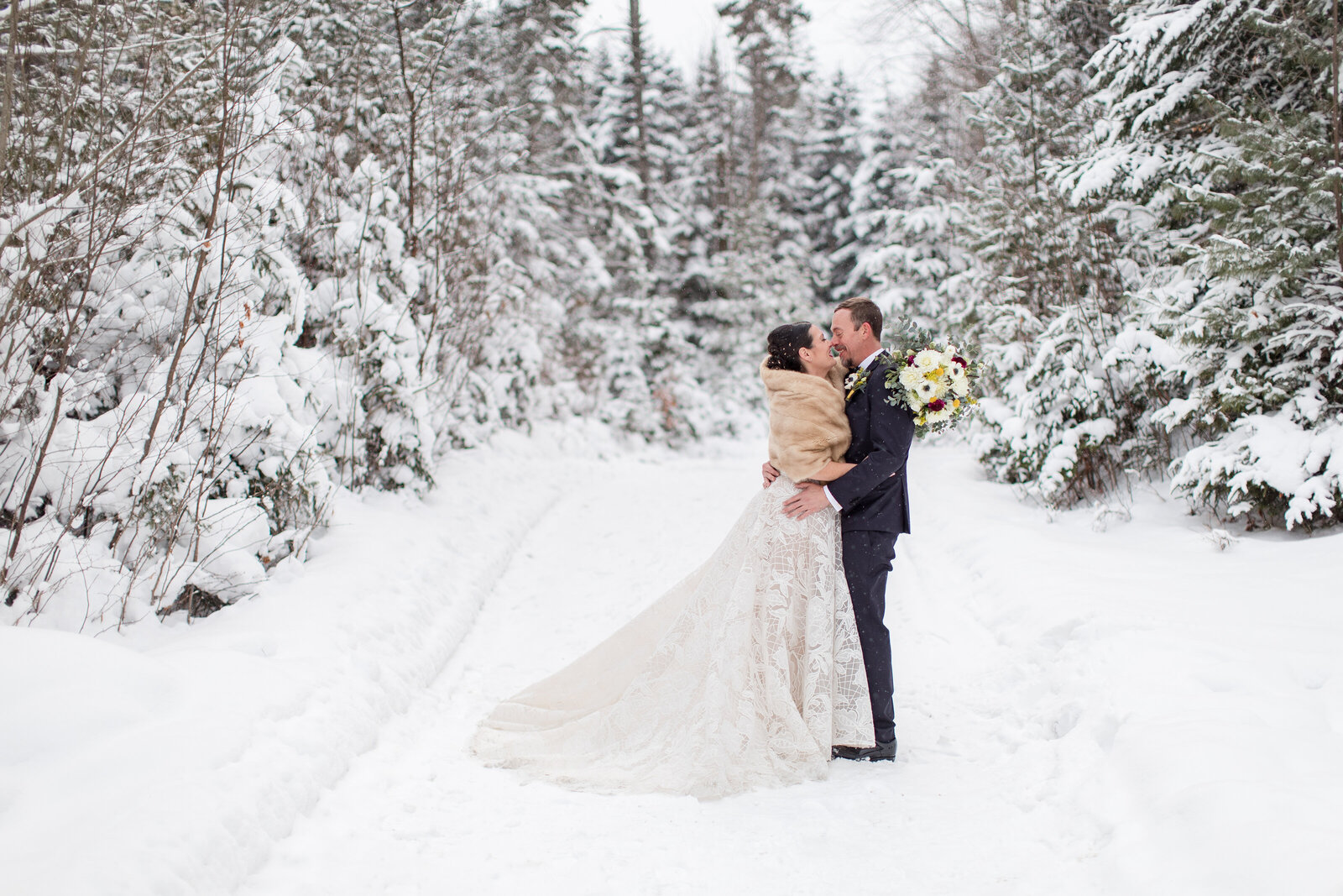 Genay-Austin-Whiteface-Lodge-Lake-Placid-New-York-Winter-Wedding-25