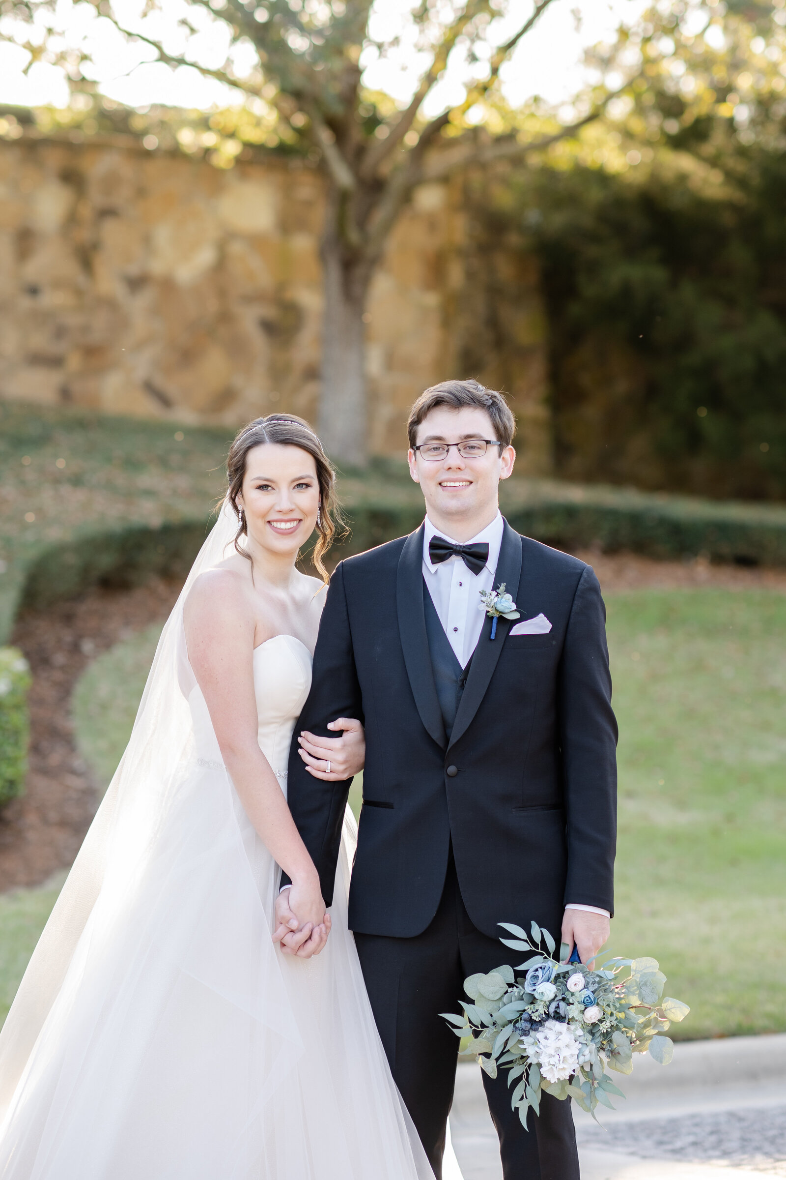Bella  Collins couple on wedding day Riley James Photography.