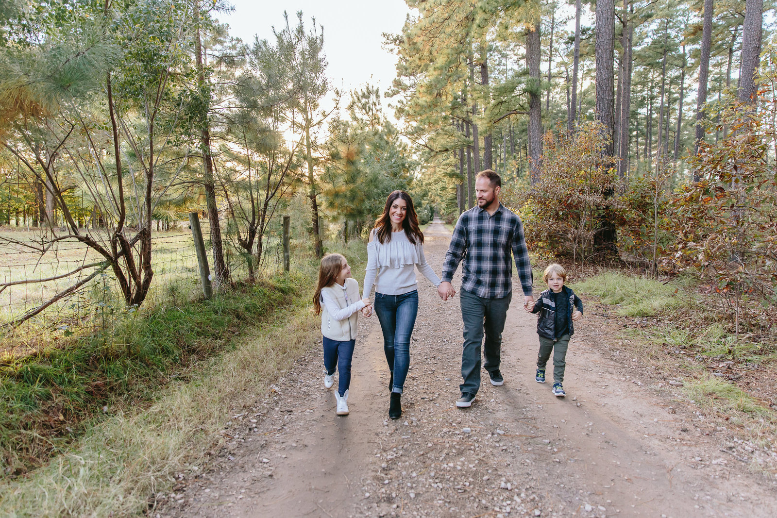 natural-outdoor-family-photos-raleigh-6772