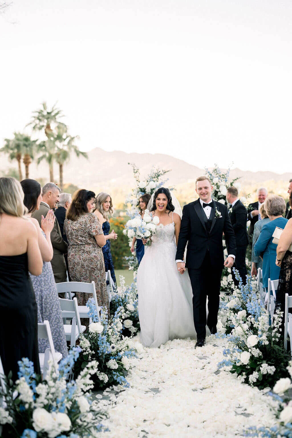 tempe-florist-lush-rose-petals-ceremony-aisle
