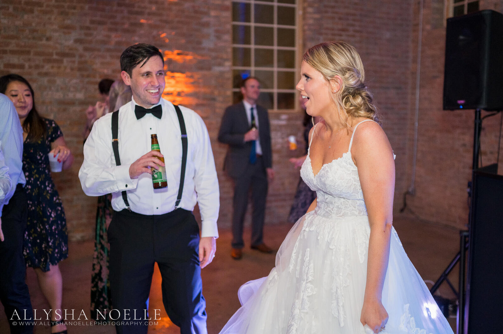 Wedding-at-The-Factory-on-Barclay-in-Milwaukee-1287