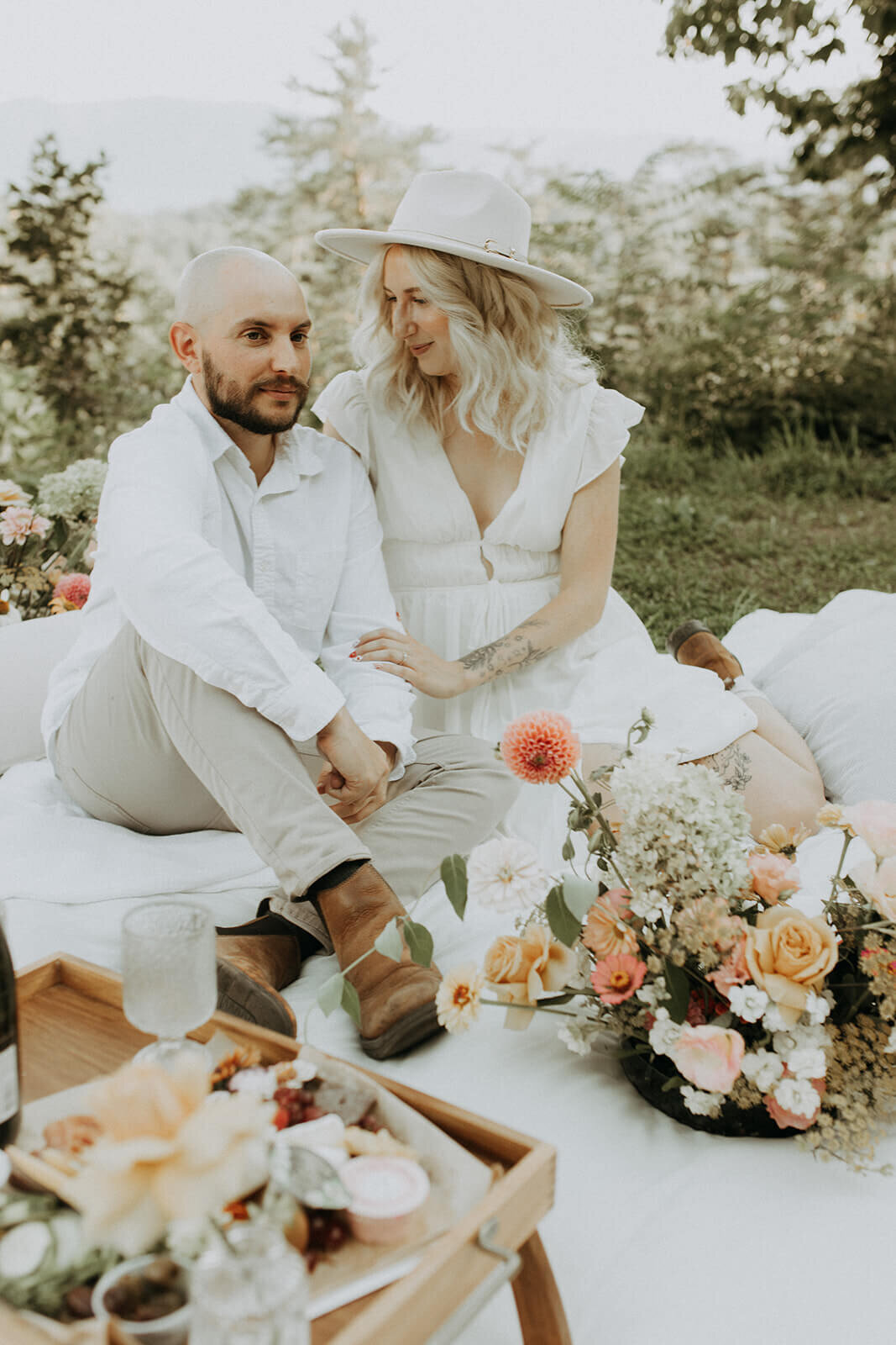 picnic elopement by smoky mountain elopement package