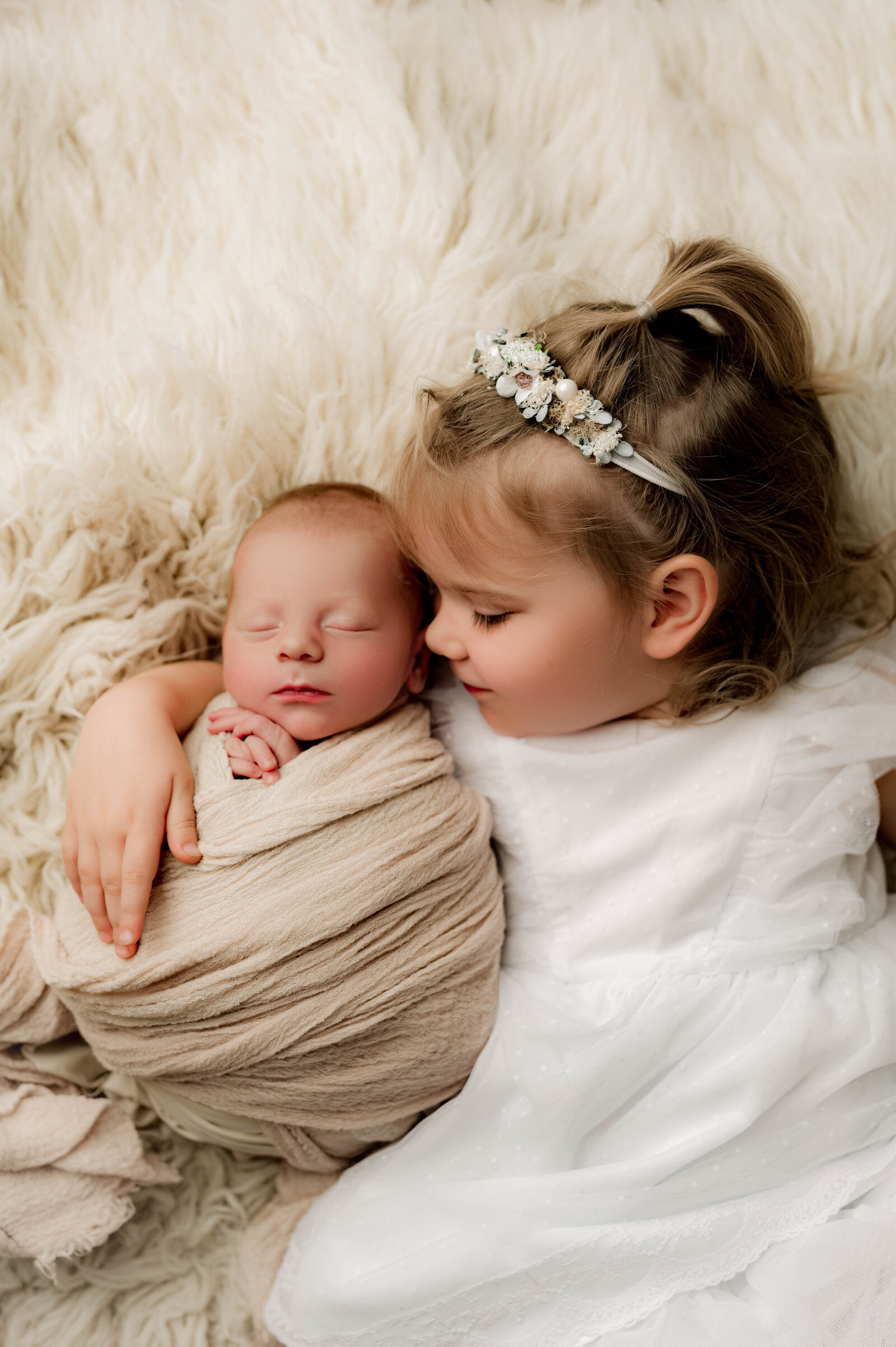 Shepherd_newborn_rainbowbaby_charlotte_nicsostudio-12