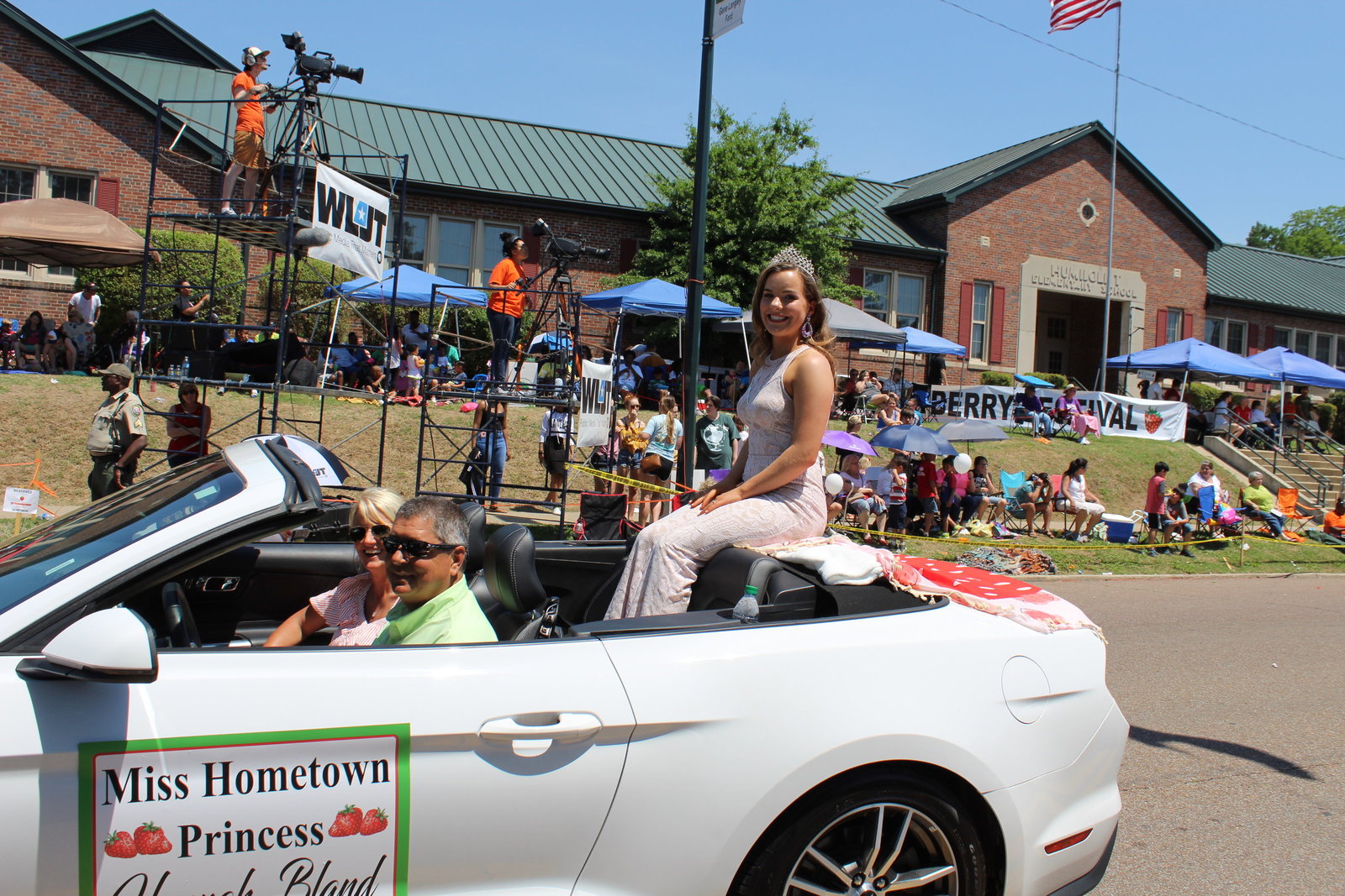West Tennessee Strawberry Festival - Humboldt TN - Girls Parade15
