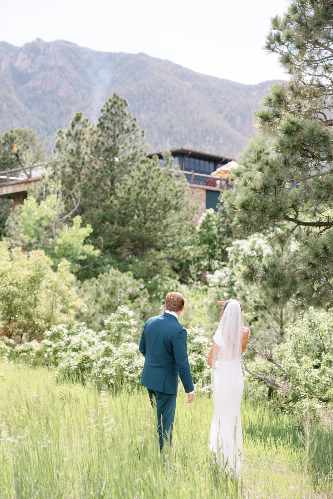 6.10-Nicole-Tommy-Broadmoor-Cheyenne-Lodge-Wedding-155