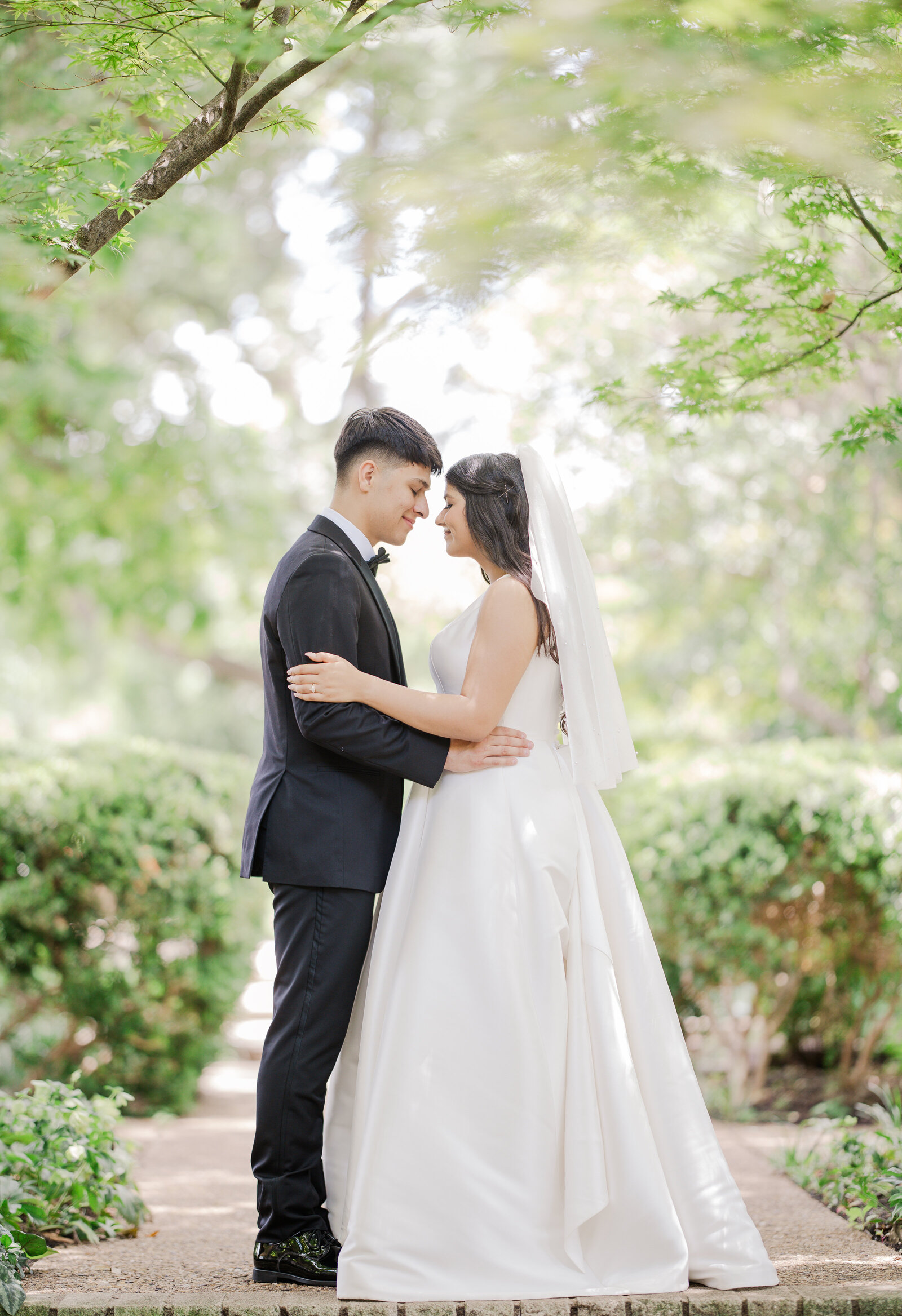 Dallas-wedding-couple-photography