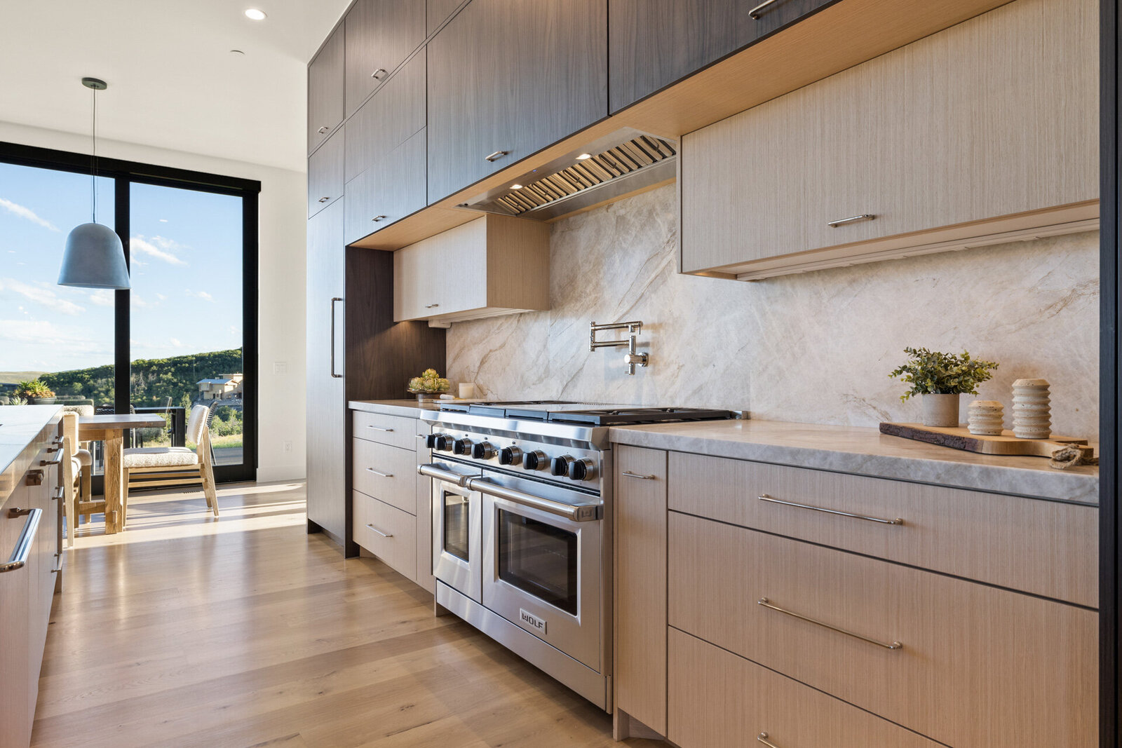 Chalet-and-Co-Park-City-Interior-Designer-kitchen-marble-backsplash