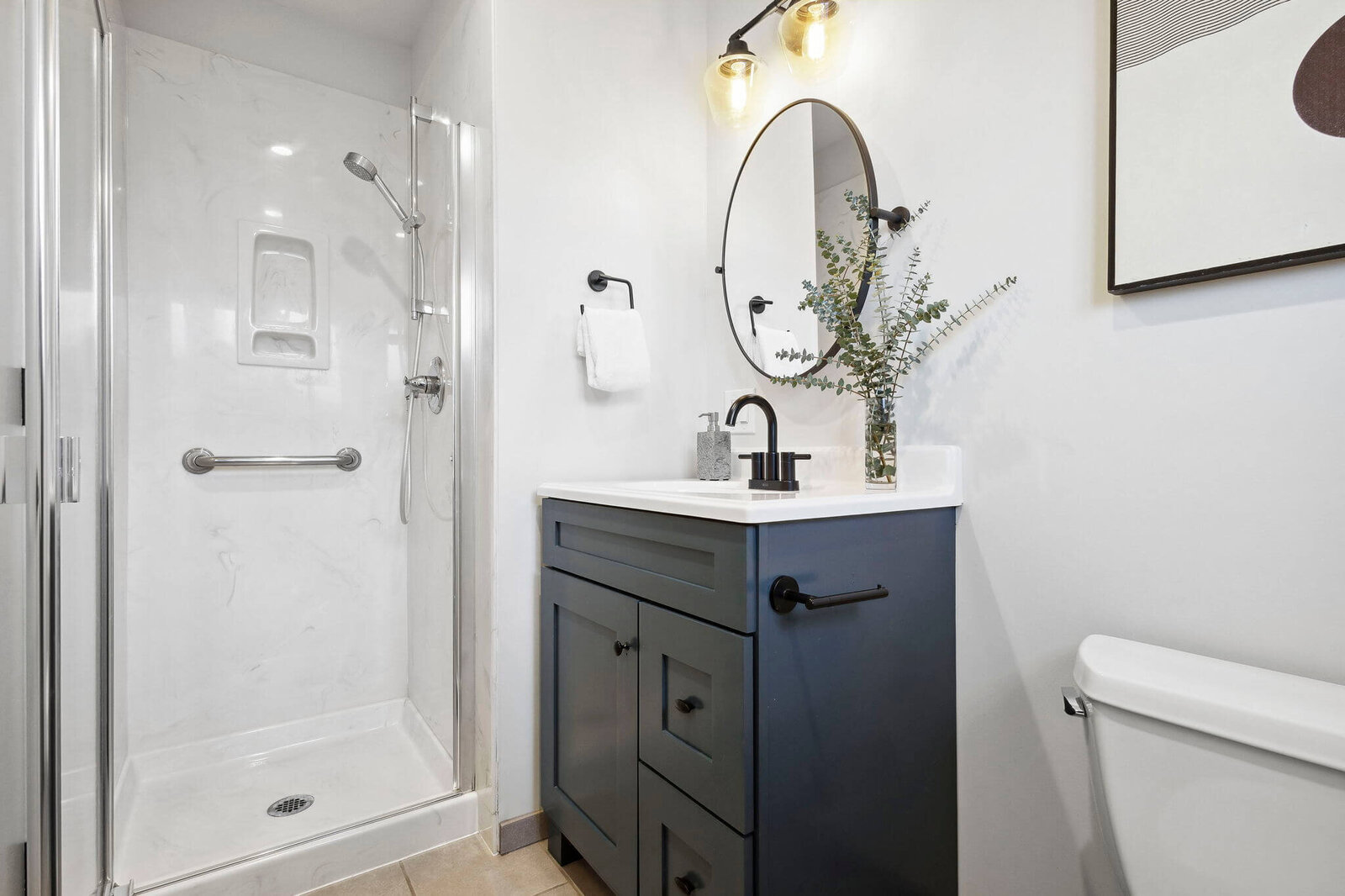 21_remodeled-shower-top-real-estate-agent-michael-jimenez-realtor-pacifica