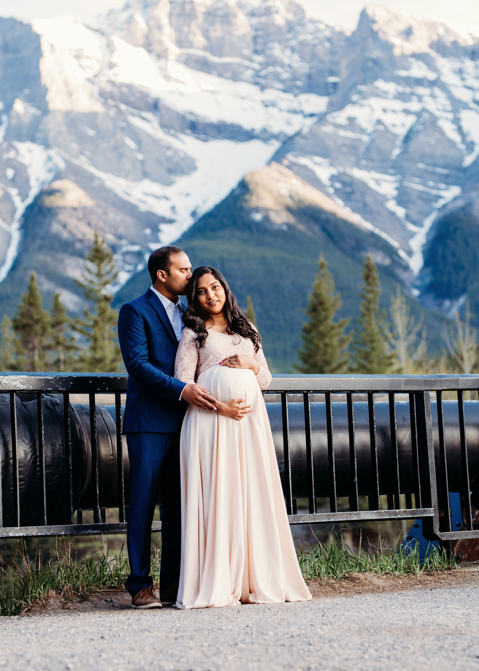 Maternity & Newborn Photographer Calgary • Beautiful Winter