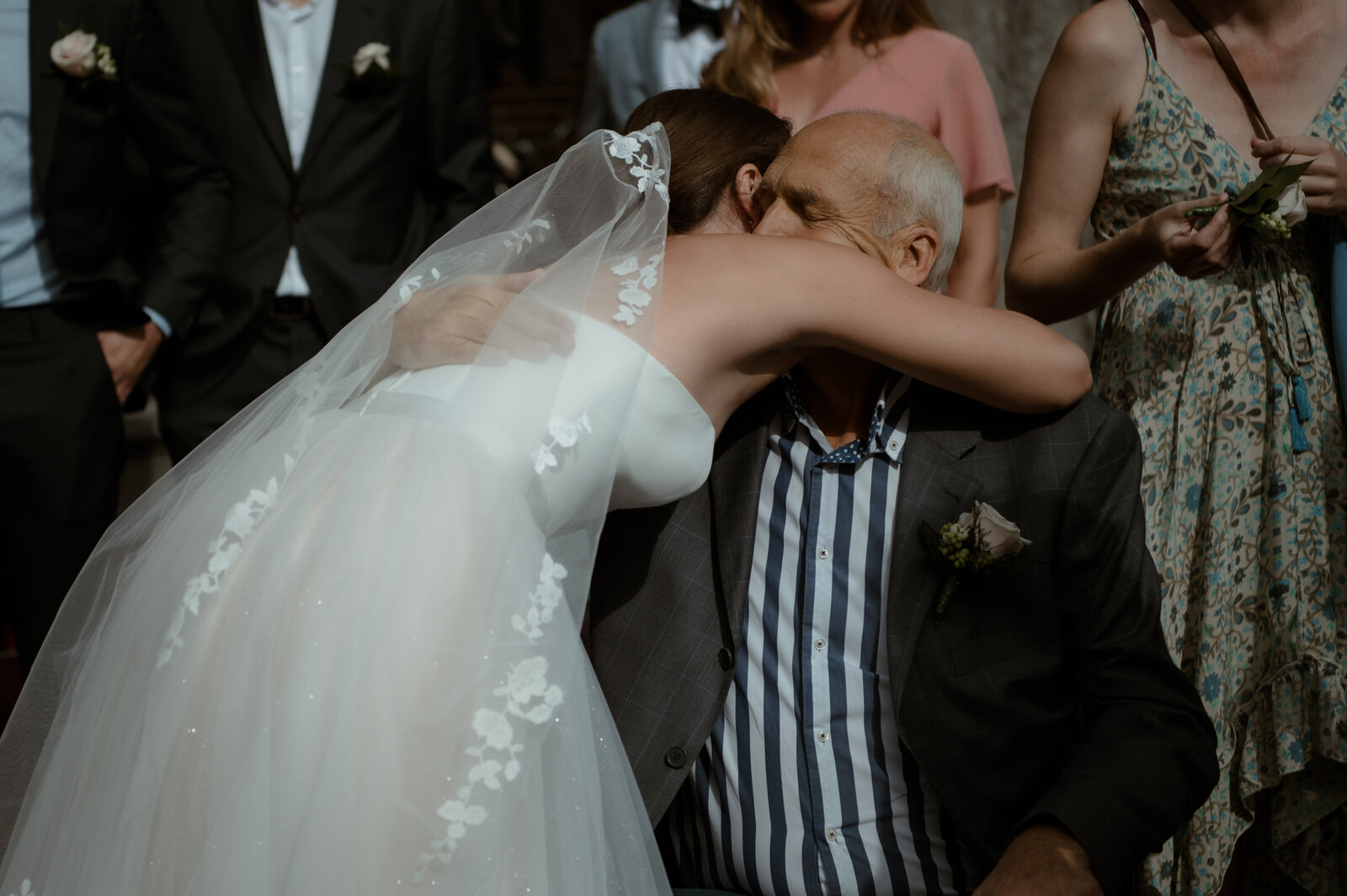 Emotionele bruiloft vastgelegd door trouwfotograaf Lauw Design & Photography