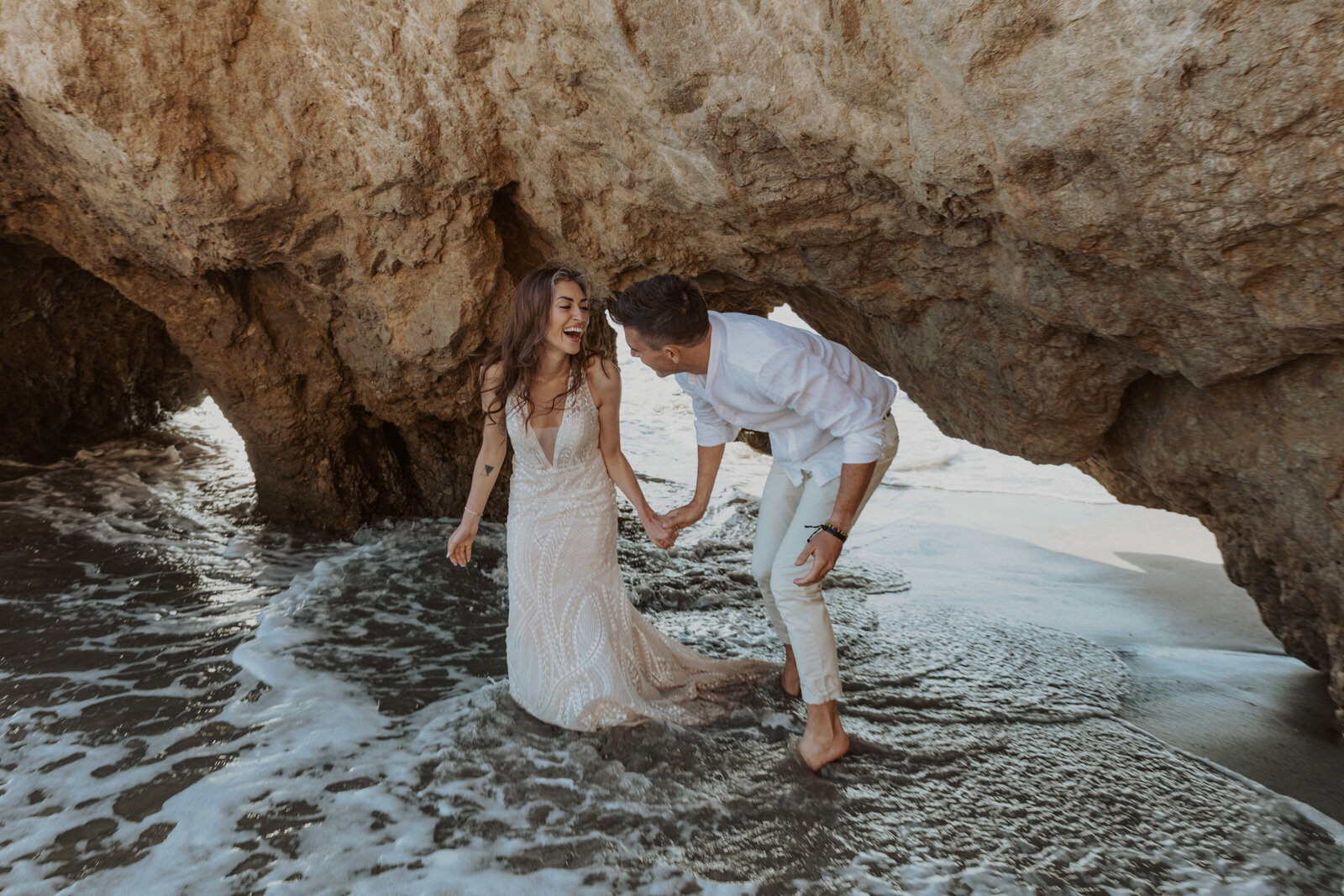 Focus on your love story with a destination wedding photographer who handles the details. Intimate moments, expert guidance in the U.S. and beyond
