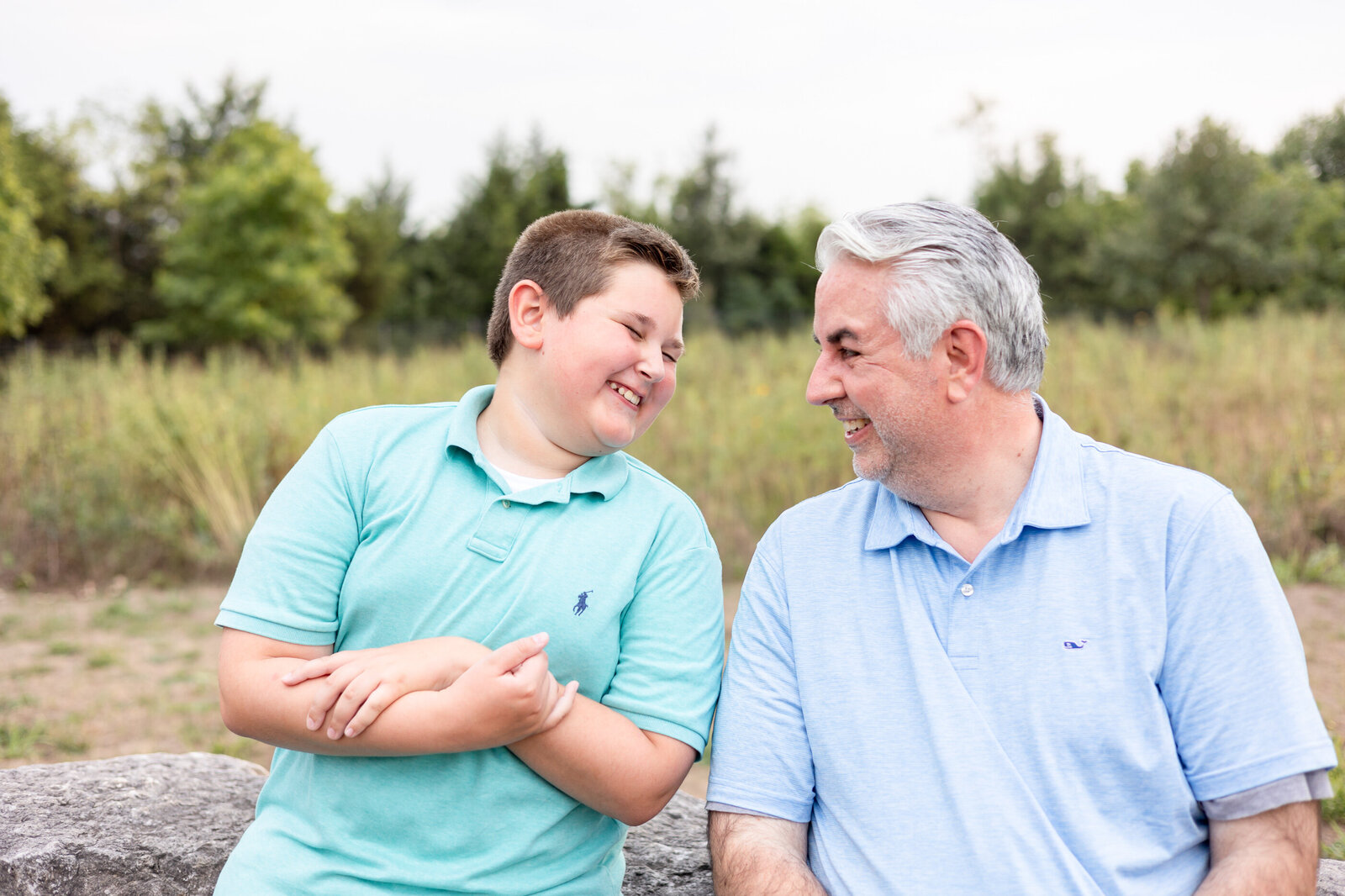 outdoor-family-photography-session-Frankfort-KY-photographer-golden-hour-boys-3